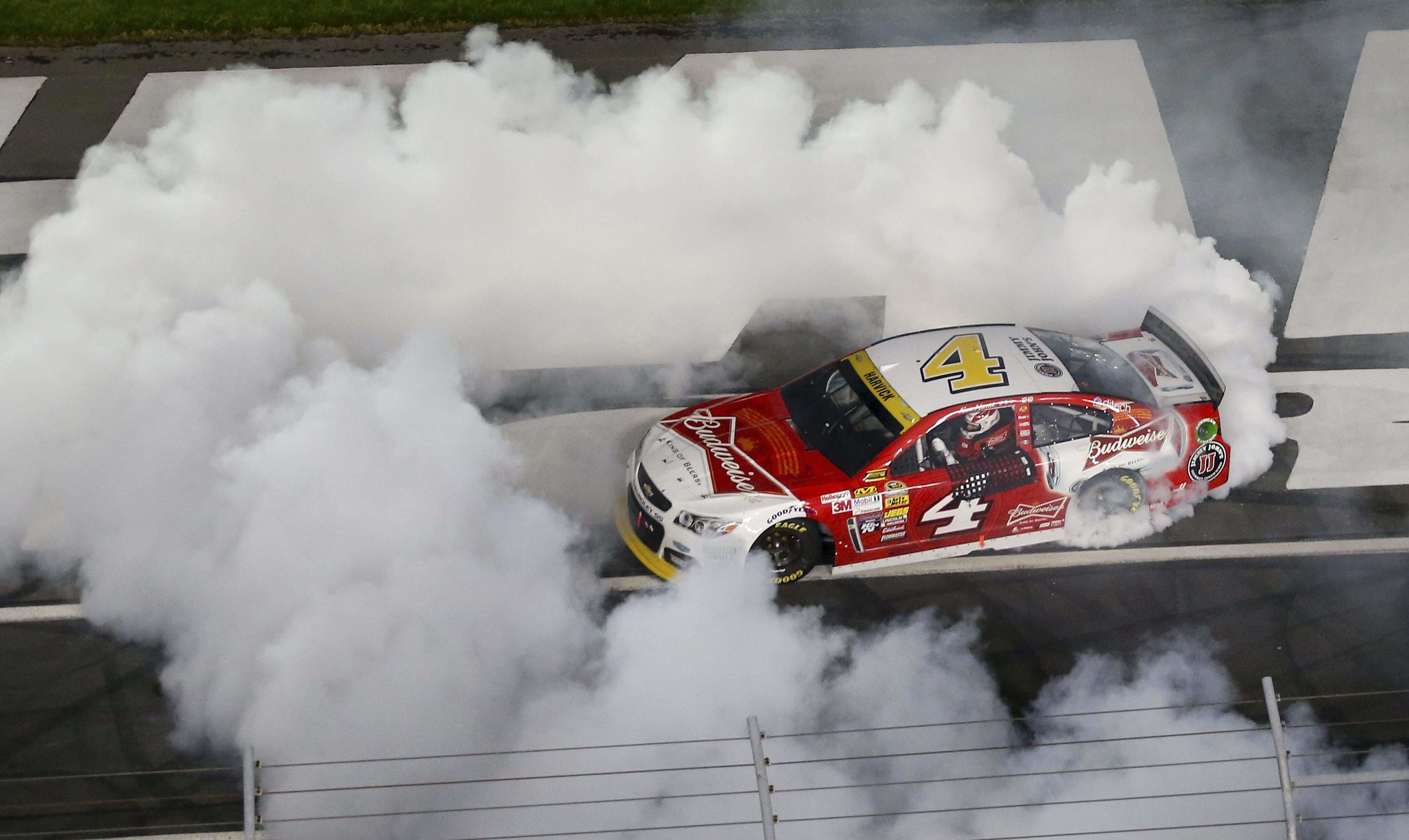 3500x2088 Harvick wins at Charlotte as tempers flare - Sports - MailTribune.com -  Medford, OR