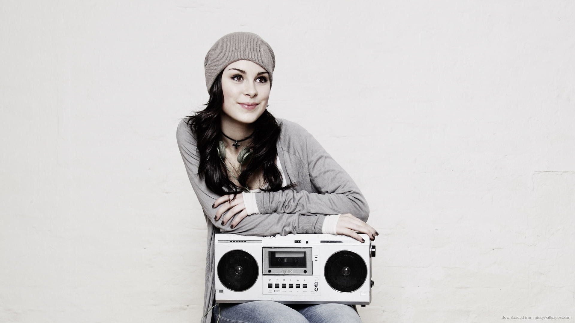 1920x1080 Lena Meyer-Landrut With Boombox picture