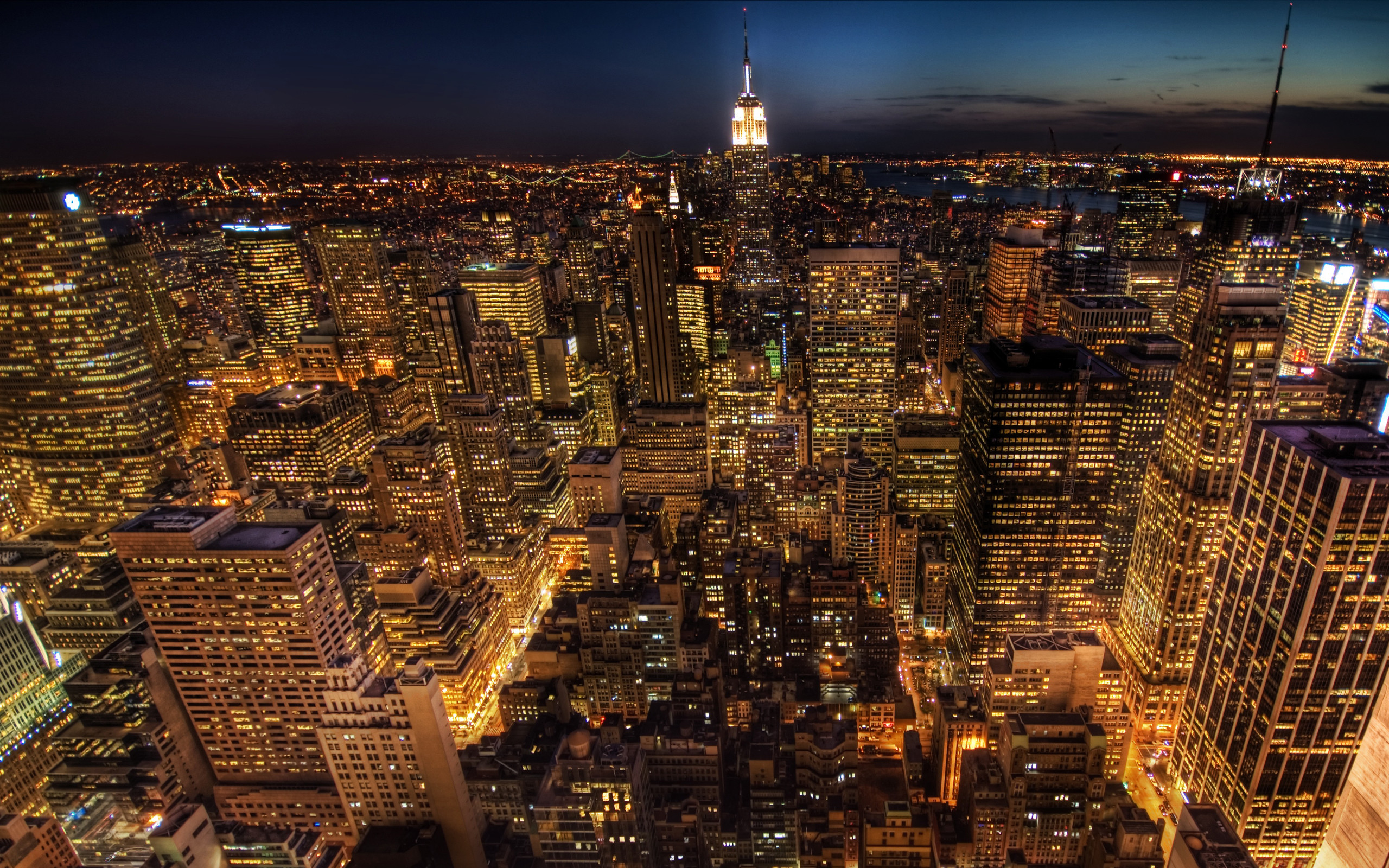 2560x1600 http-cdn-pcwallart-com-images-empire-state-building-at-night-christmas- wallpaper-wpt7005722