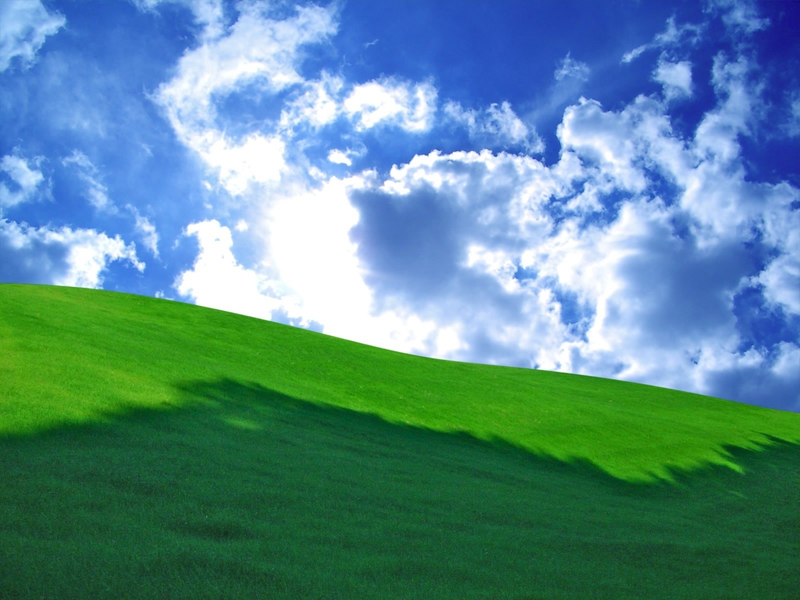 2560x1920 Grass Green Hill & Cloudy Sky wallpapers and stock photos
