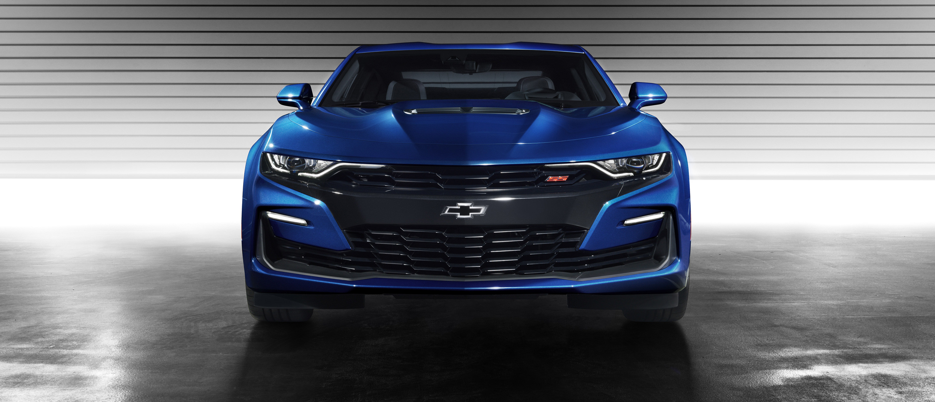 3000x1292 2019 Chevrolet Camaro SS Coupe Front Wallpaper