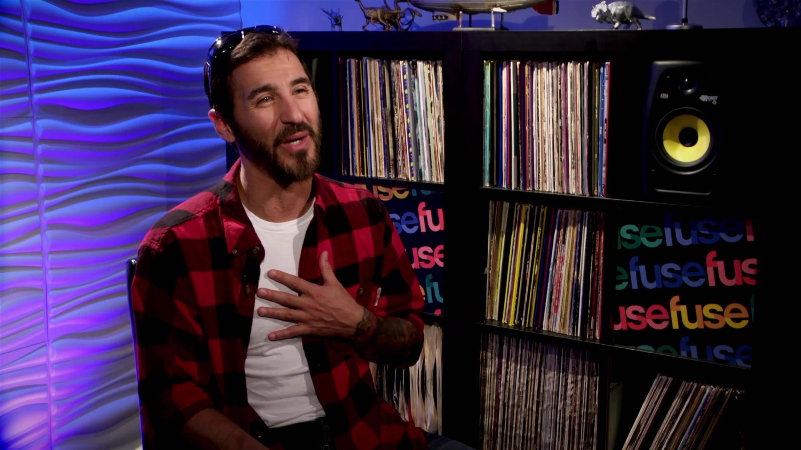 2560x1440 Life Lessons: Sully Erna Explains the Importance of Feeling Disappointment  - Fuse