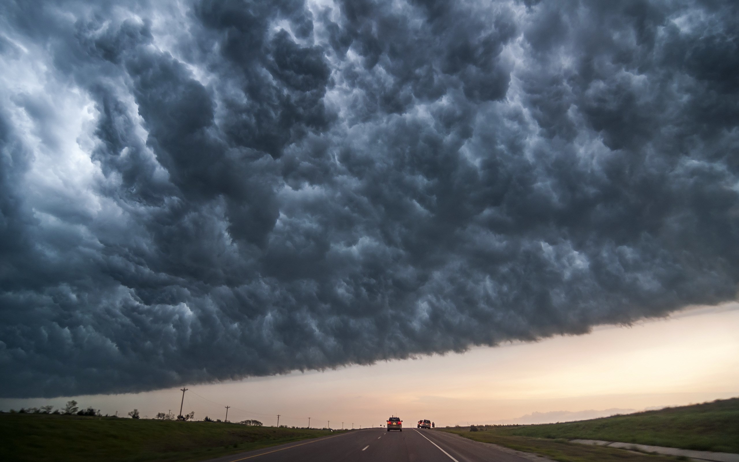 2560x1600 Road Sky Landscape Clouds Storm Wallpaper 