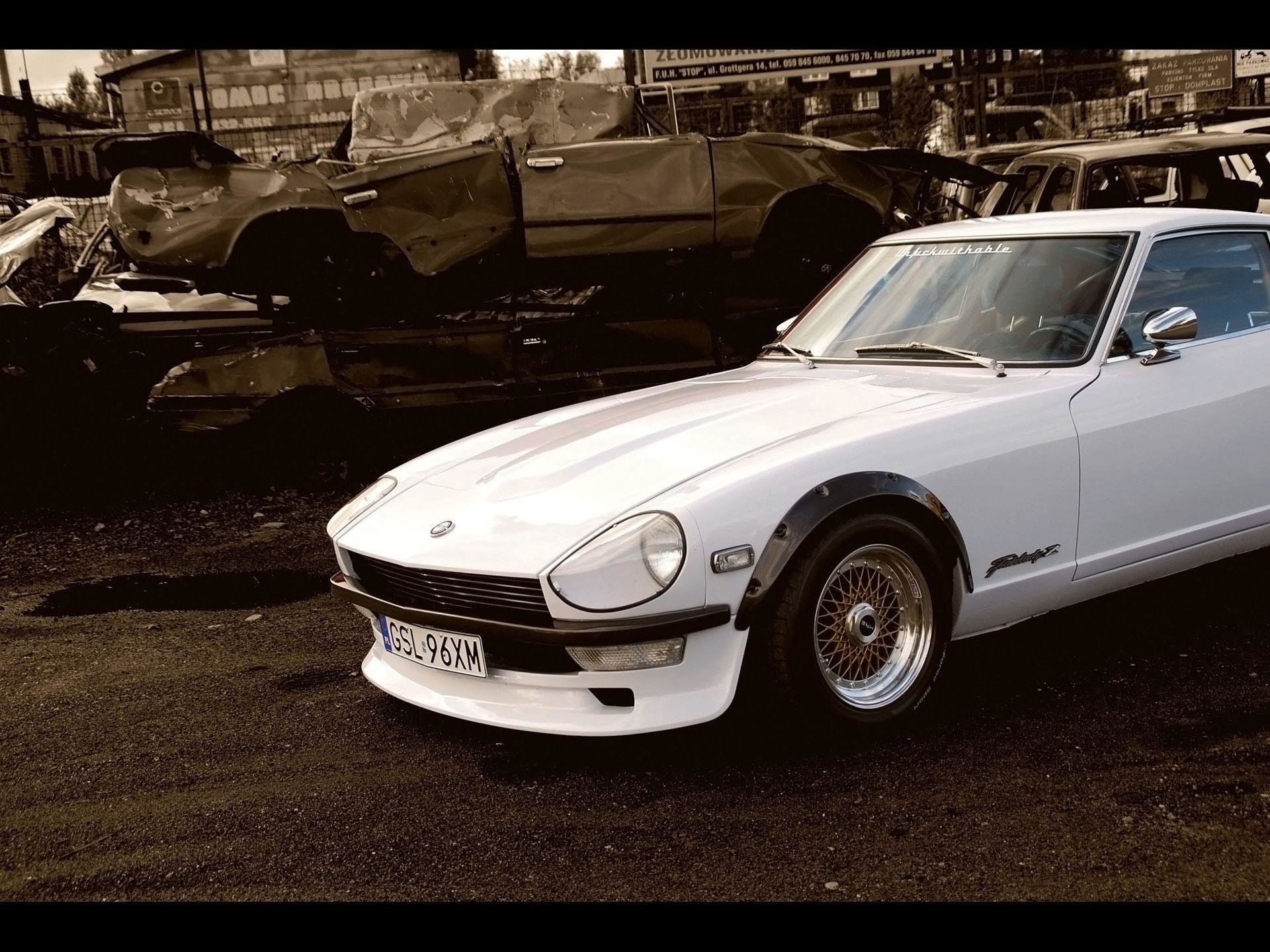 1920x1440 1973 Datsun 240Z S30 - Front And Side Section -  - Wallpaper