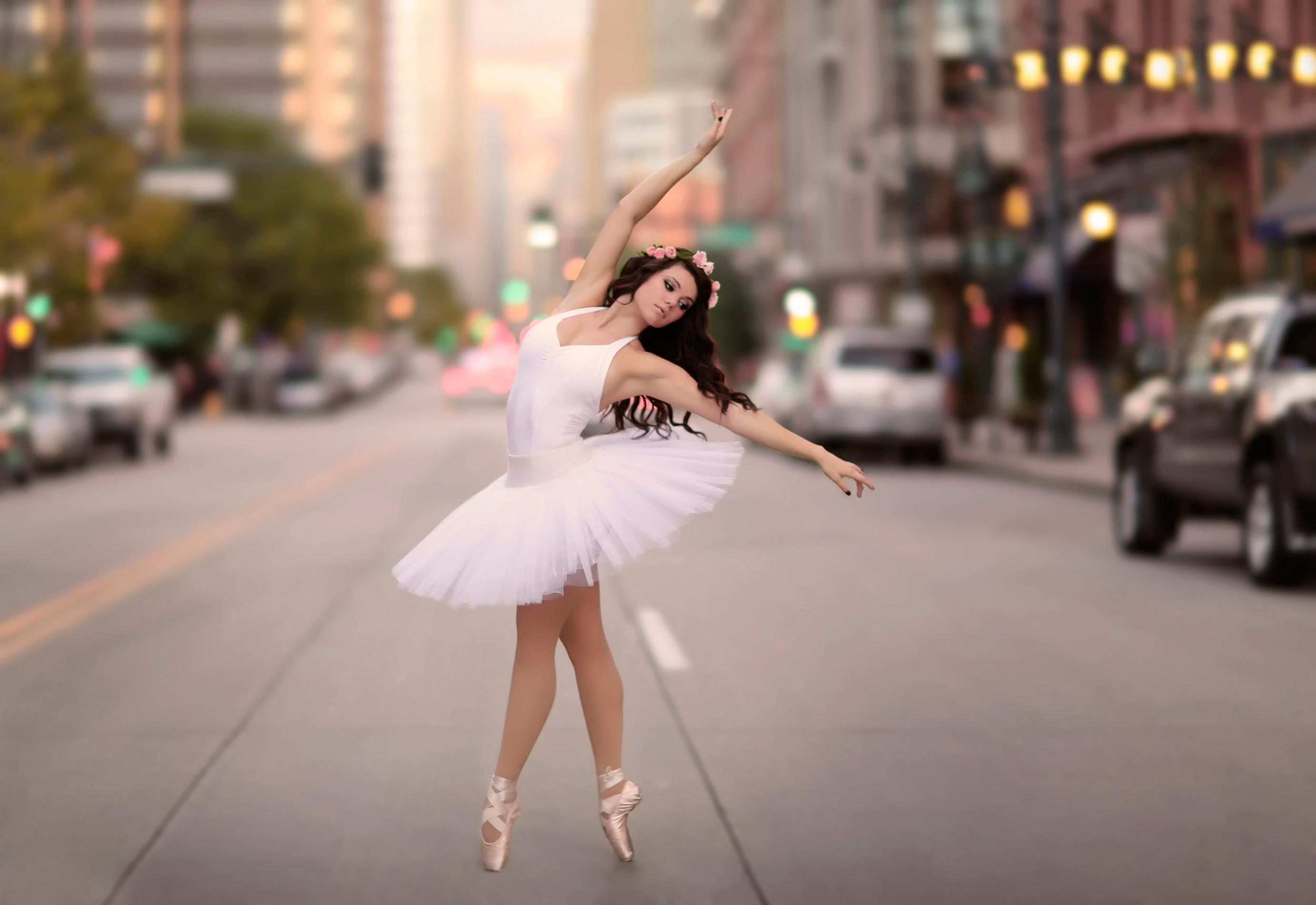 2500x1719 ballerina, dancer, street, city, dance