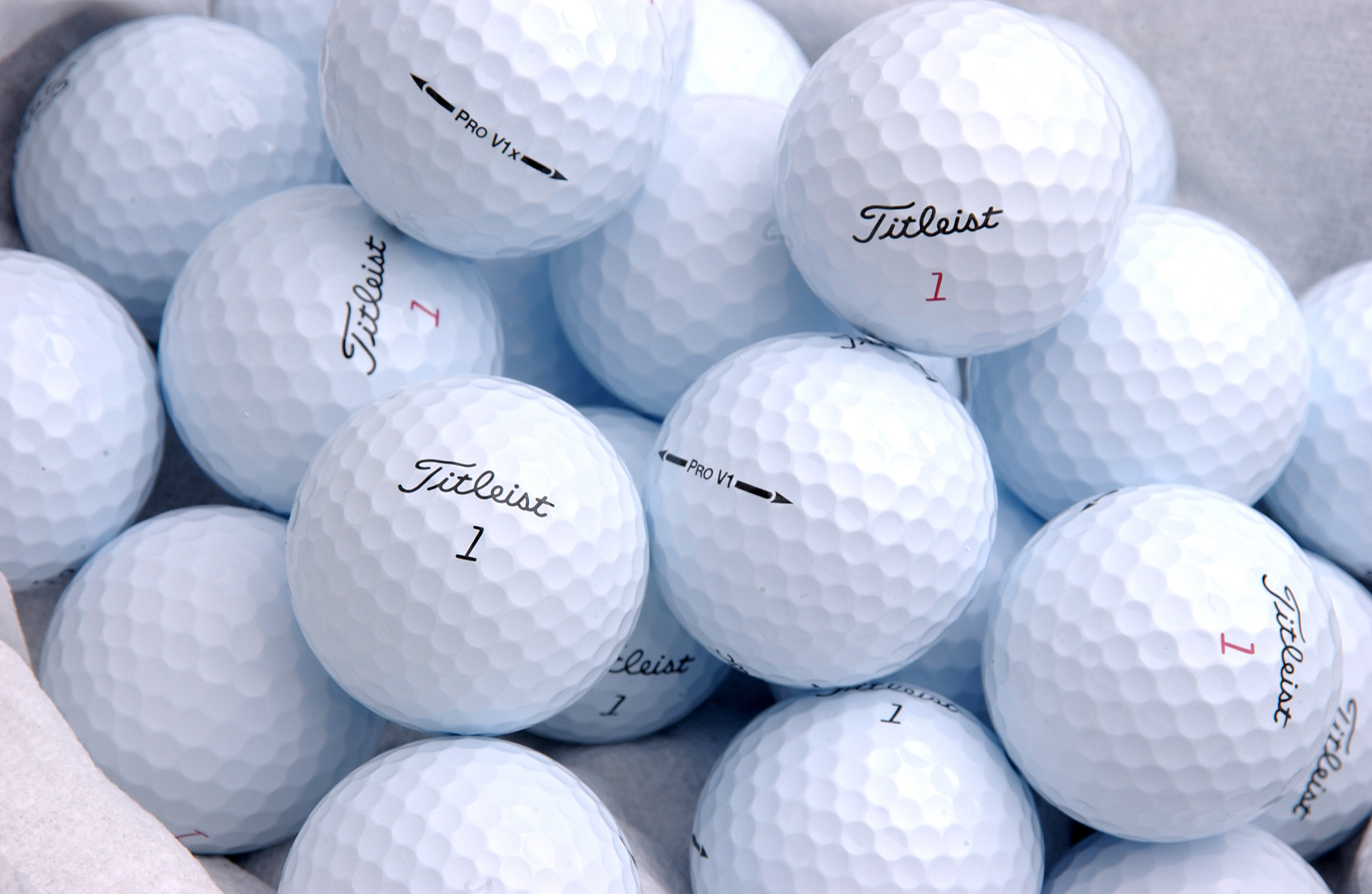 3008x1960 I love titleist golf balls!