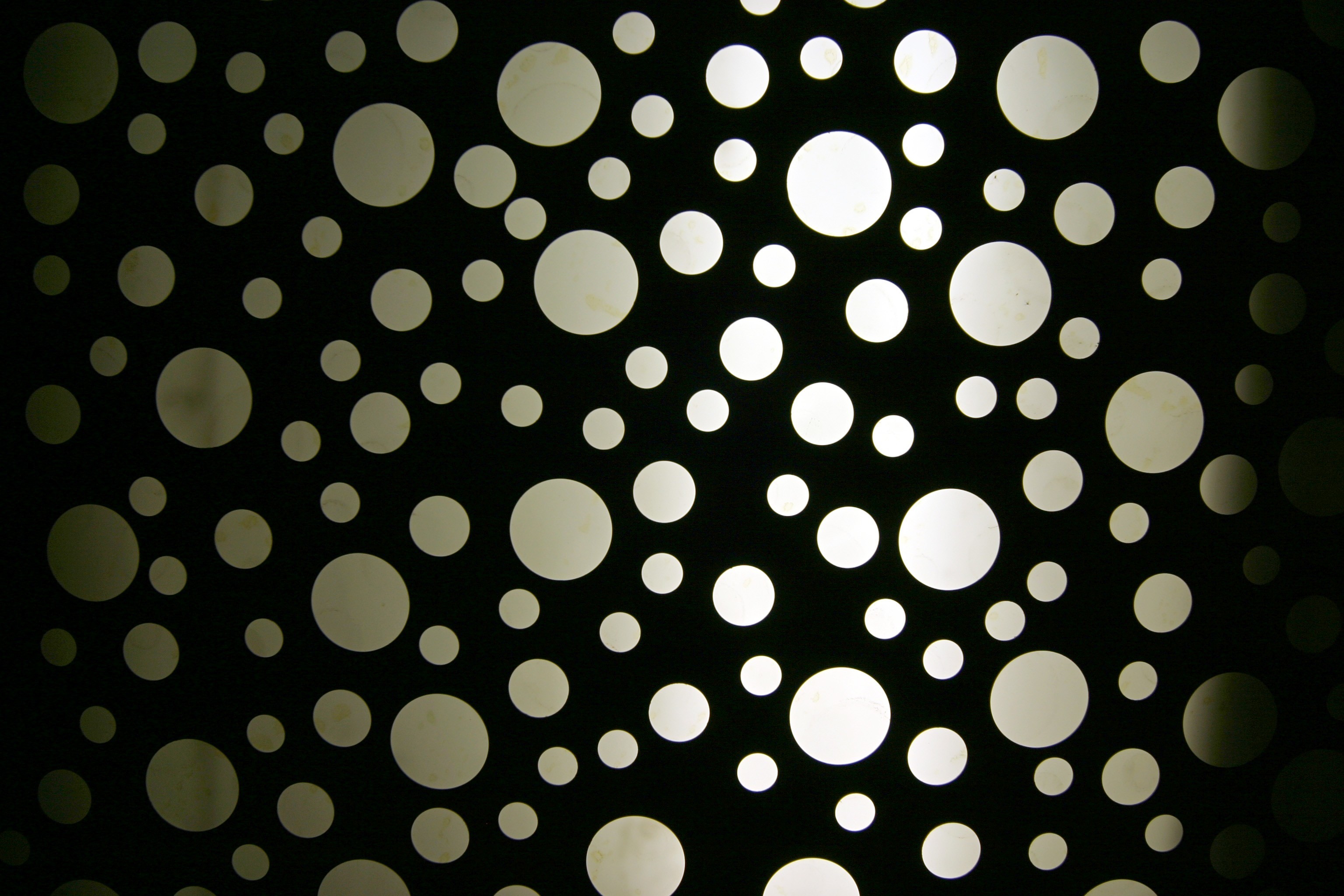 3072x2048 Polka Dots ...