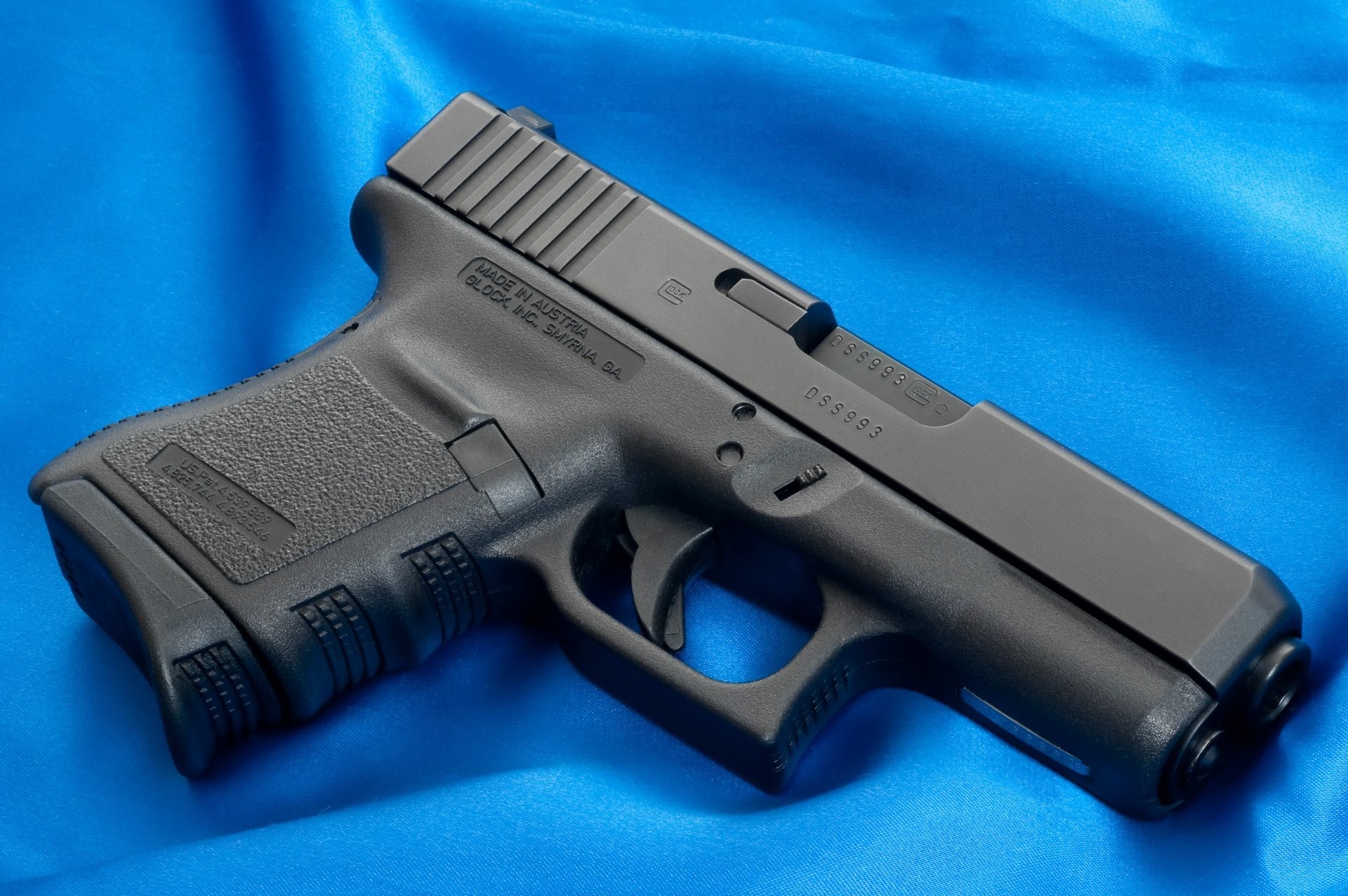 1920x1276 glock weapons wallpapers glock gun weapon wallpaper canvas blue cloth  background