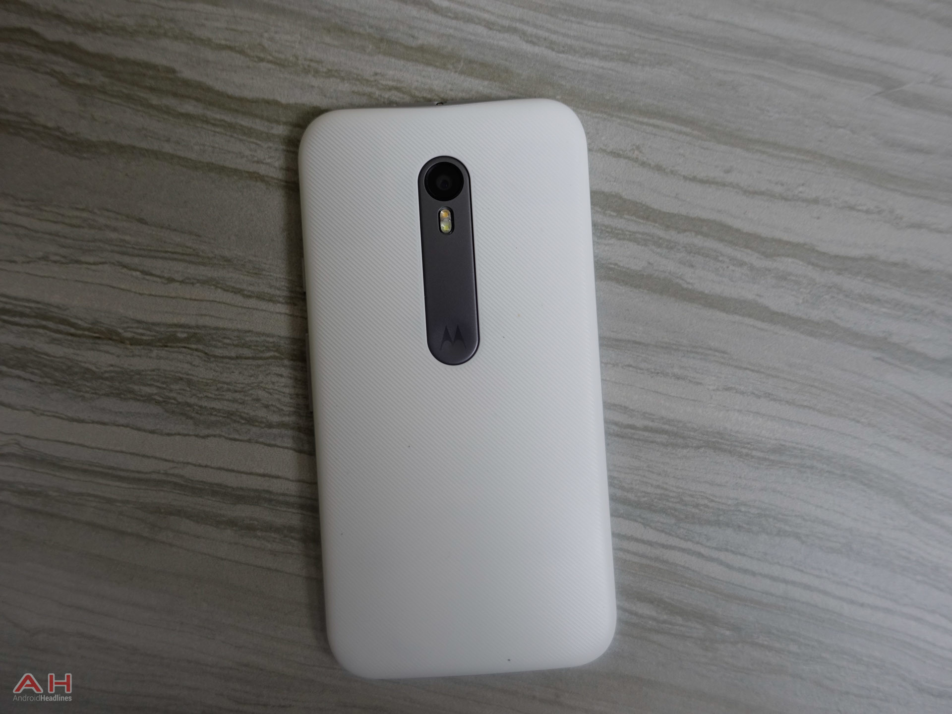 1920x1440 Motorola really changed the game with the original Moto G, it offered very  good specs for the asking price. This phone became the best-selling device  of the ...