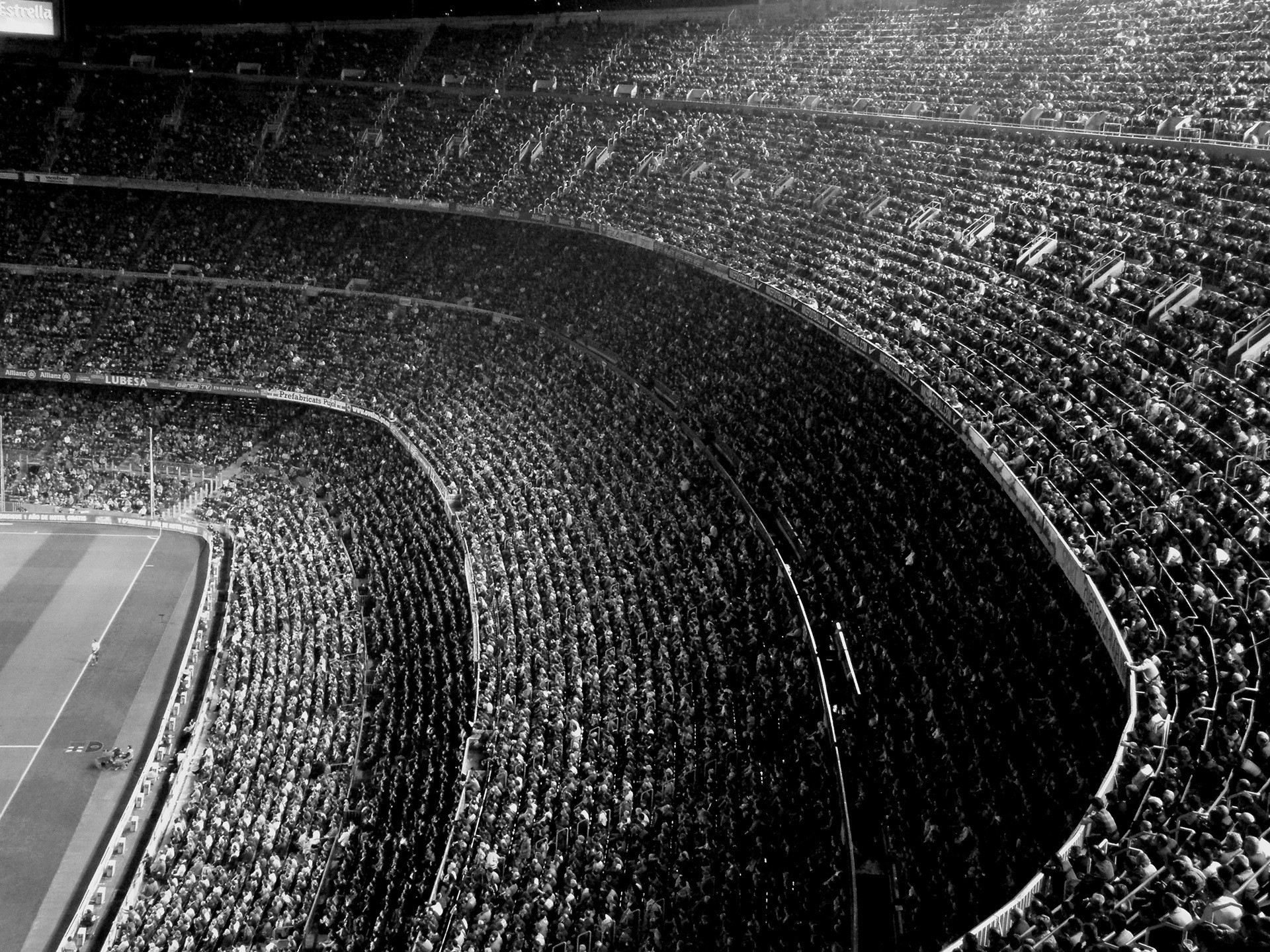 1920x1440 Soccer Stadium Black And White