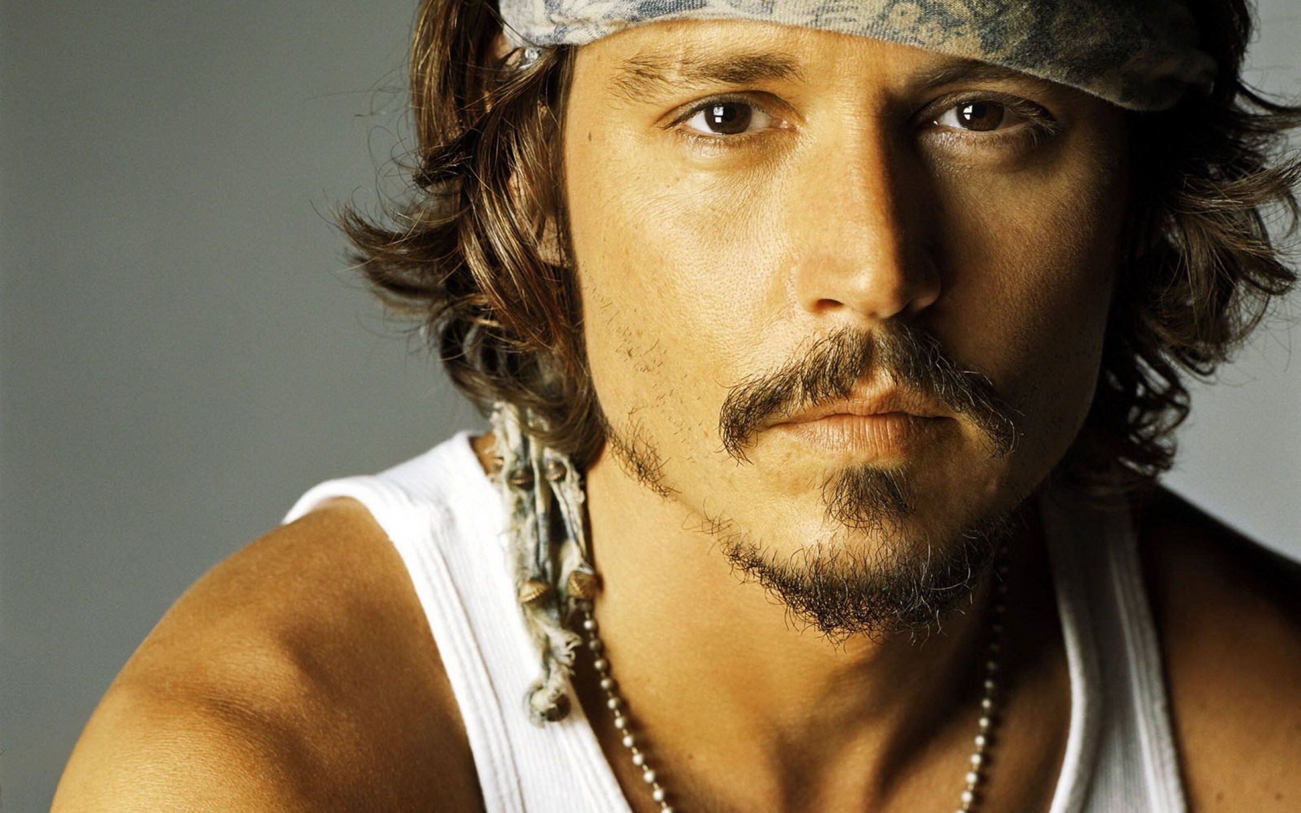 2560x1600 Johnny Depp Wallpaper
