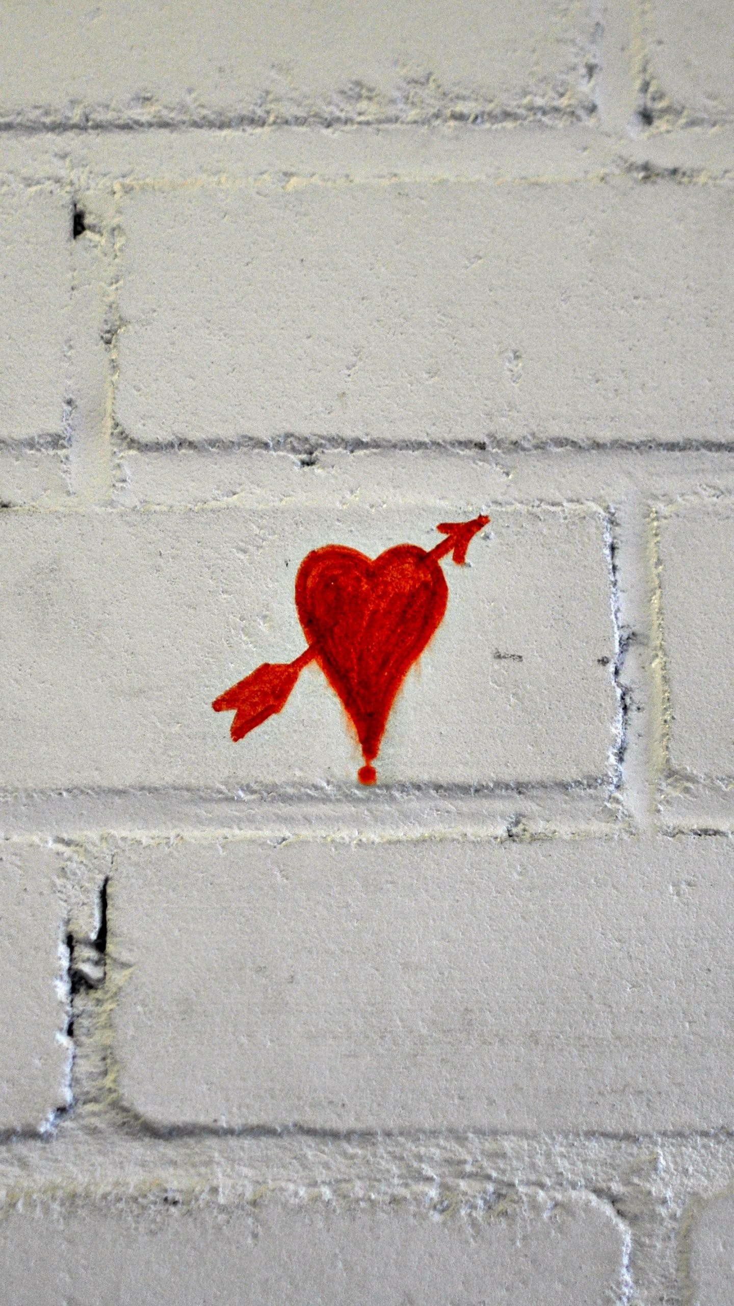 1440x2560 Heart Arrow Love Graffiti