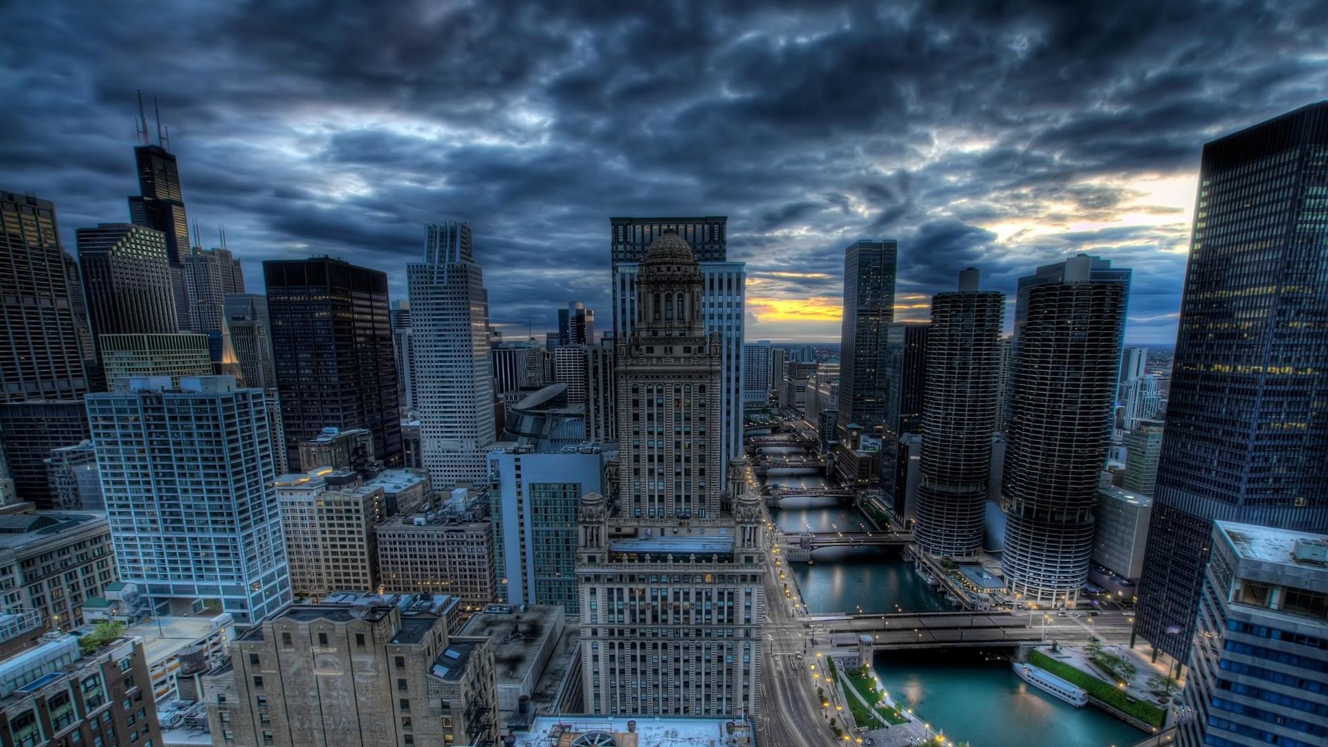 1920x1080 Clouds above Chicago wallpaper