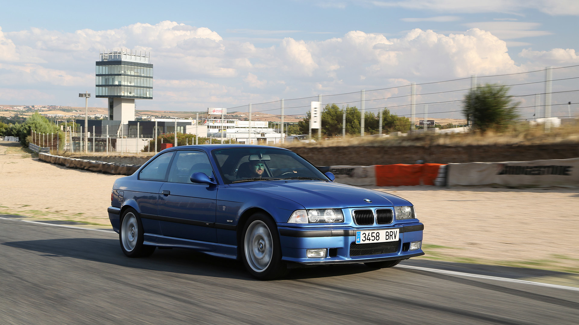 1920x1080 1992 BMW M3 Coupe picture