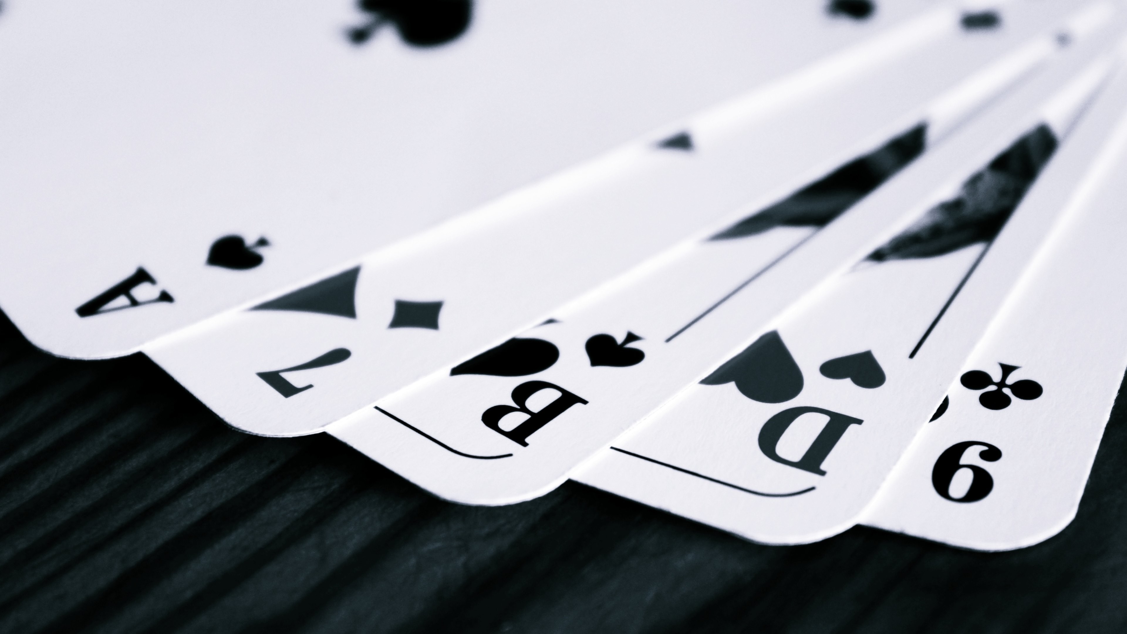 3840x2160 Wallpaper: Game Cards in Black and White. Ultra HD 4K 