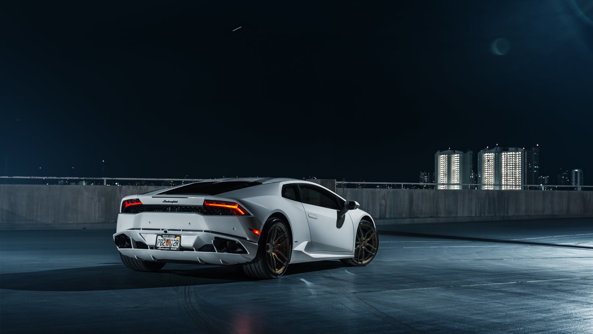 1920x1080 The 2nd HD wallpaper with Lamborghini Huracan customized with ADV.1 wheels  ready to be set in any modern screen