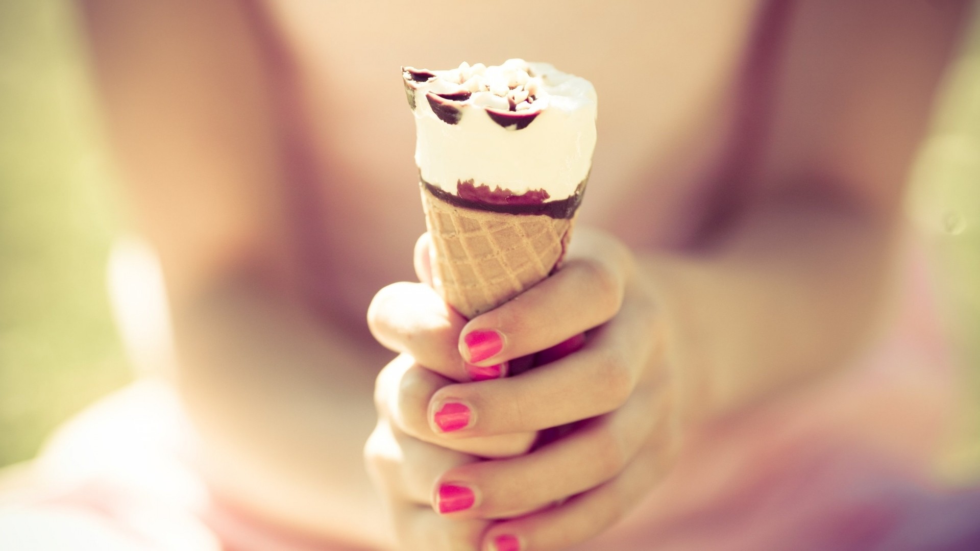 1920x1080  Wallpaper ice-cream, horn, hands, girl, nails, summer