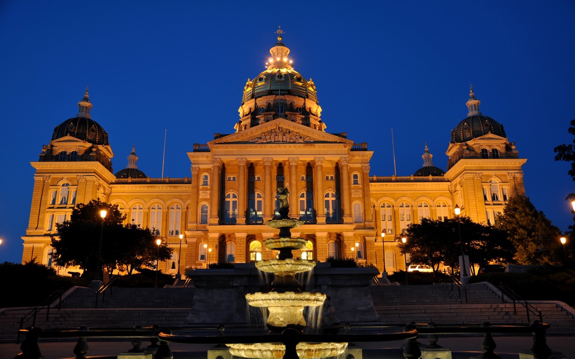 1920x1200  computer wallpaper for iowa state capitol