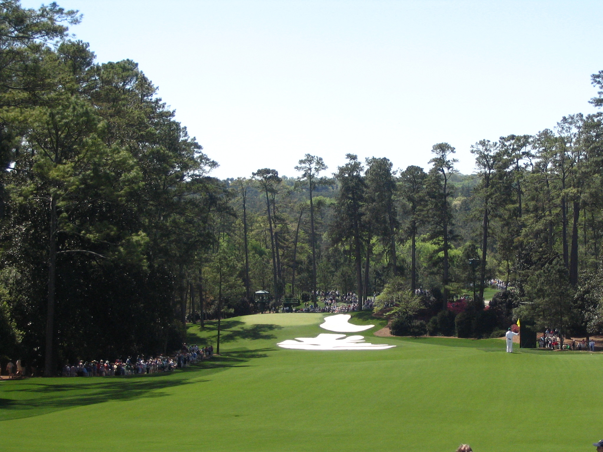 2048x1536 File:Augusta National Golf Club, Hole 10 (Camellia).jpg