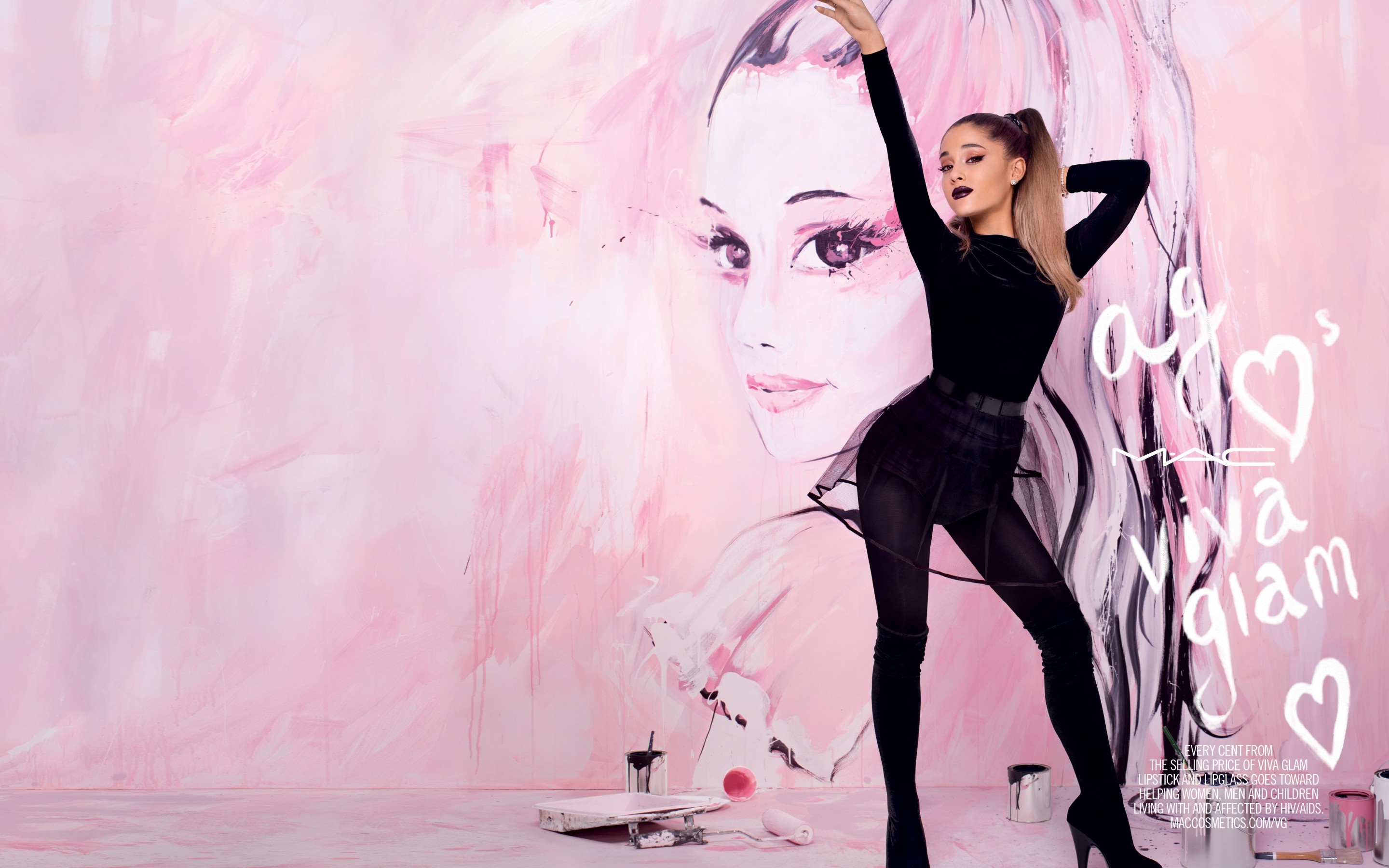 2880x1800 Celebrities / Ariana Grande Wallpaper