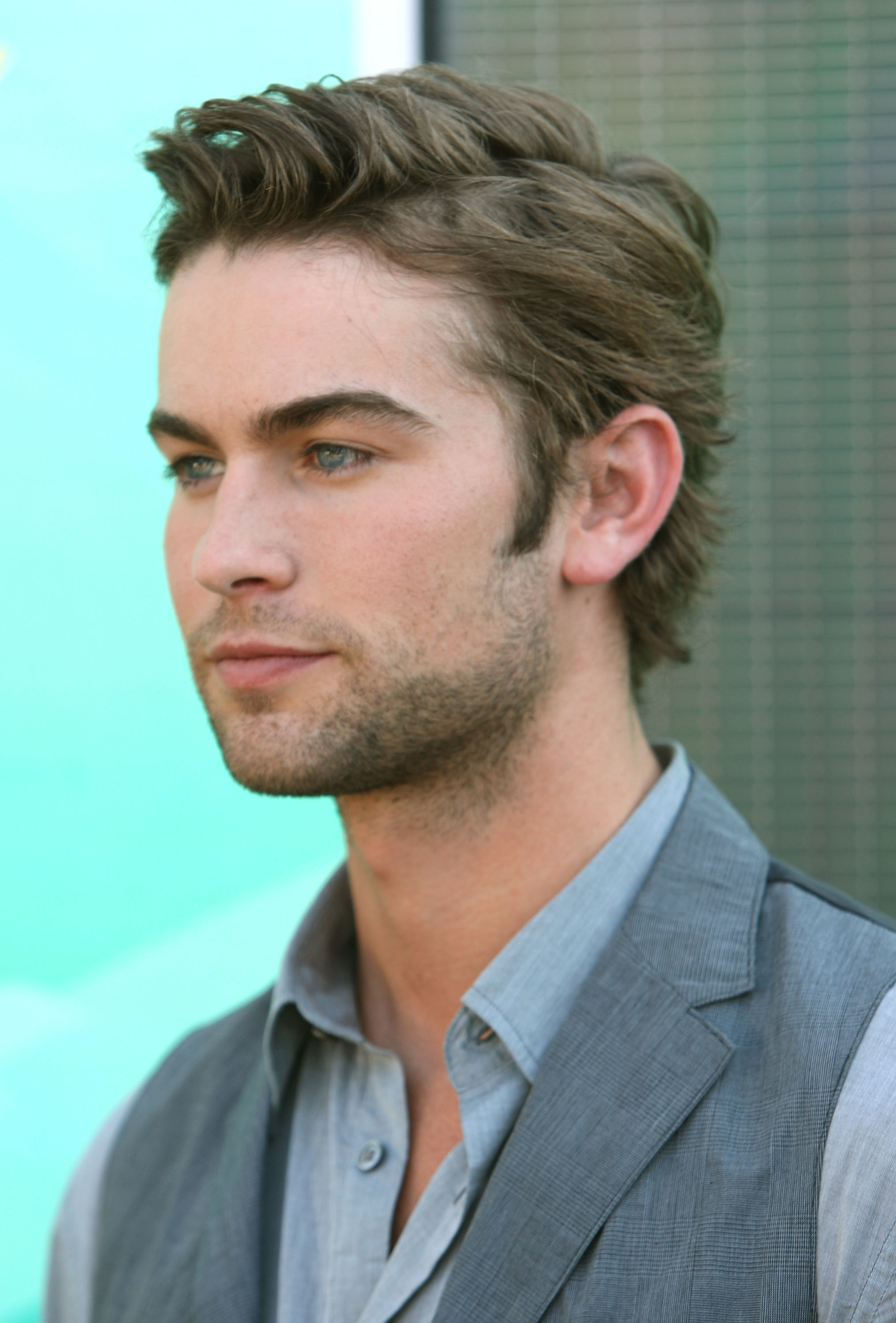 2033x3000 Chace Crawford