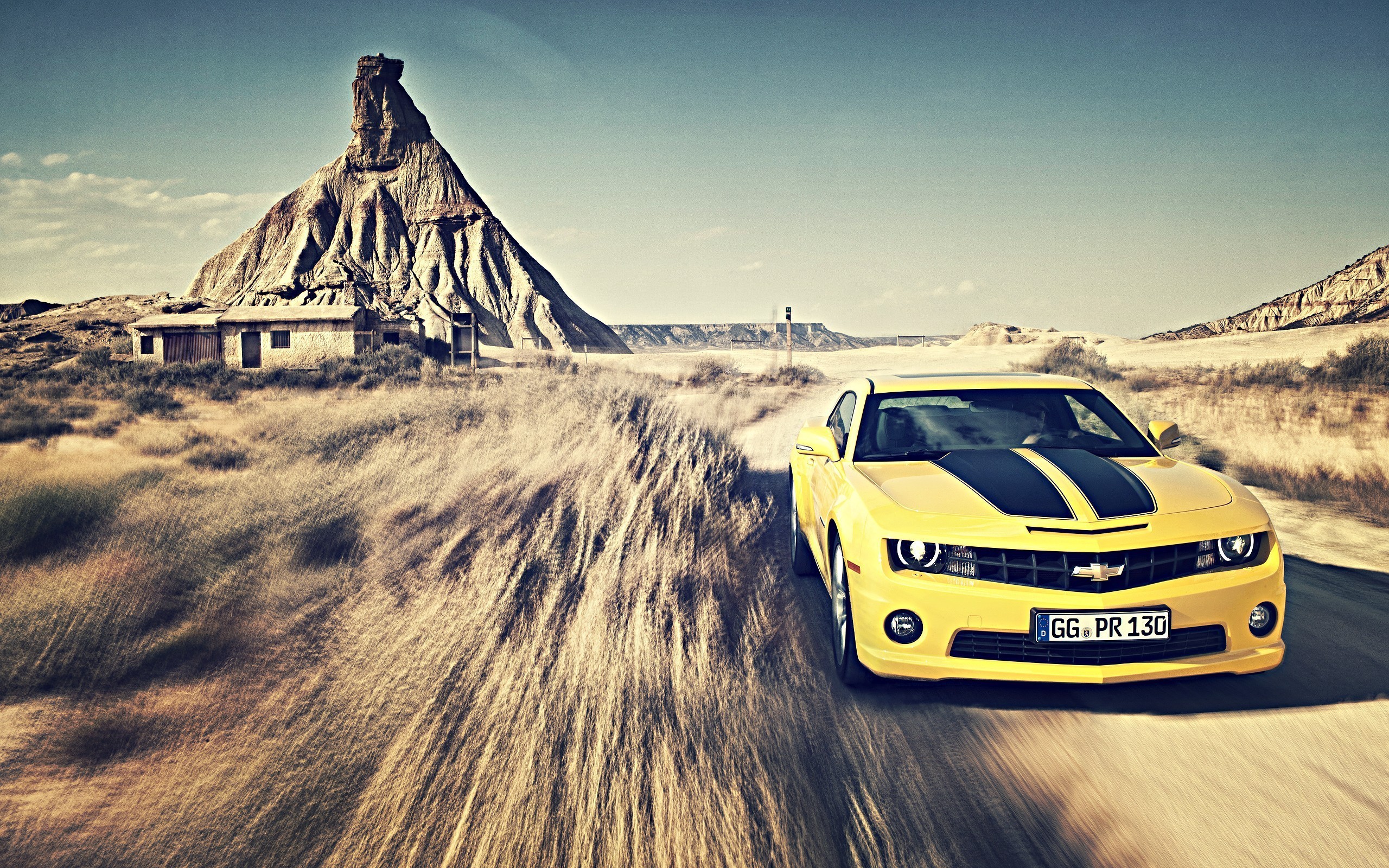 2560x1600 Yellow Chevrolet Camaro racing in the desert