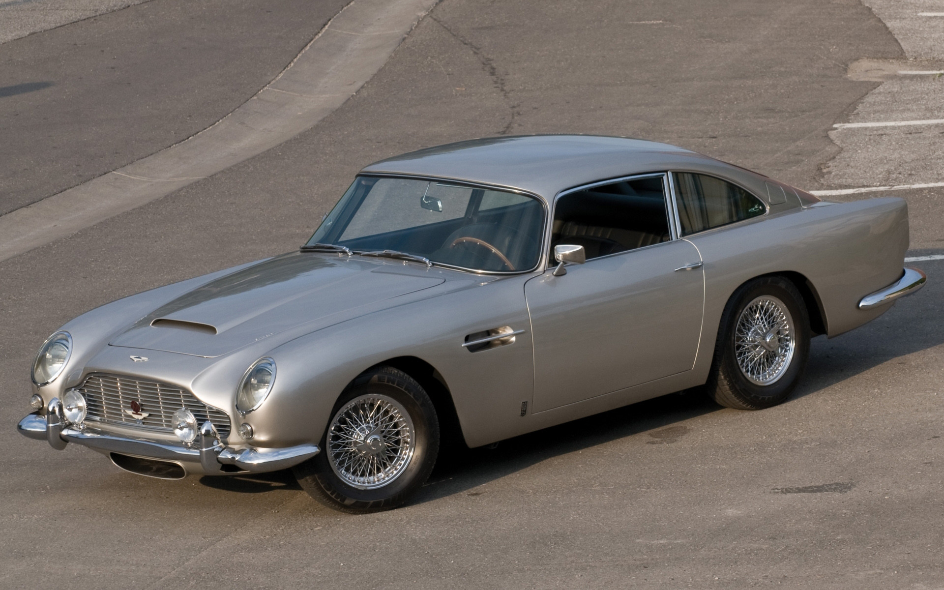 1920x1200 Pictures of Aston Martin DB5