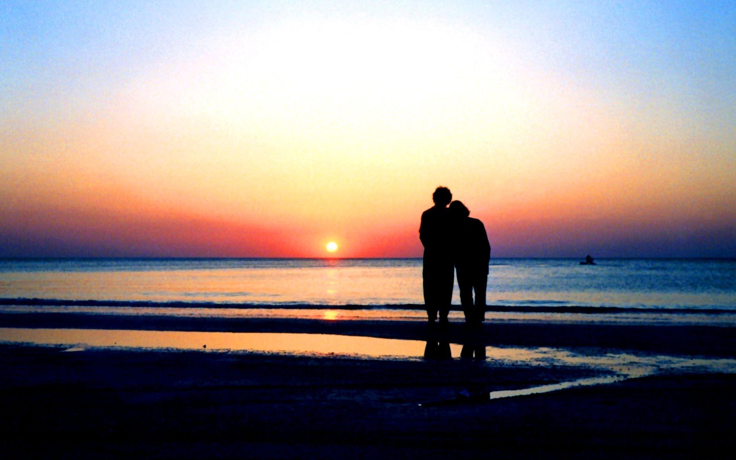 2560x1600 Love beach sunset