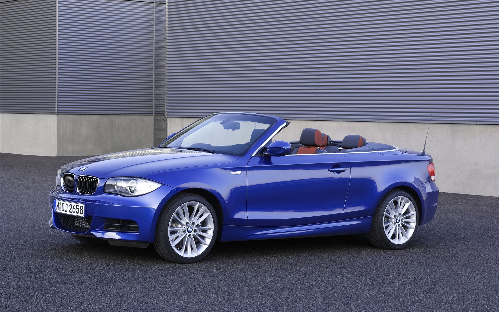 1920x1200 Beautiful blue BMW 135i with the top down the wall