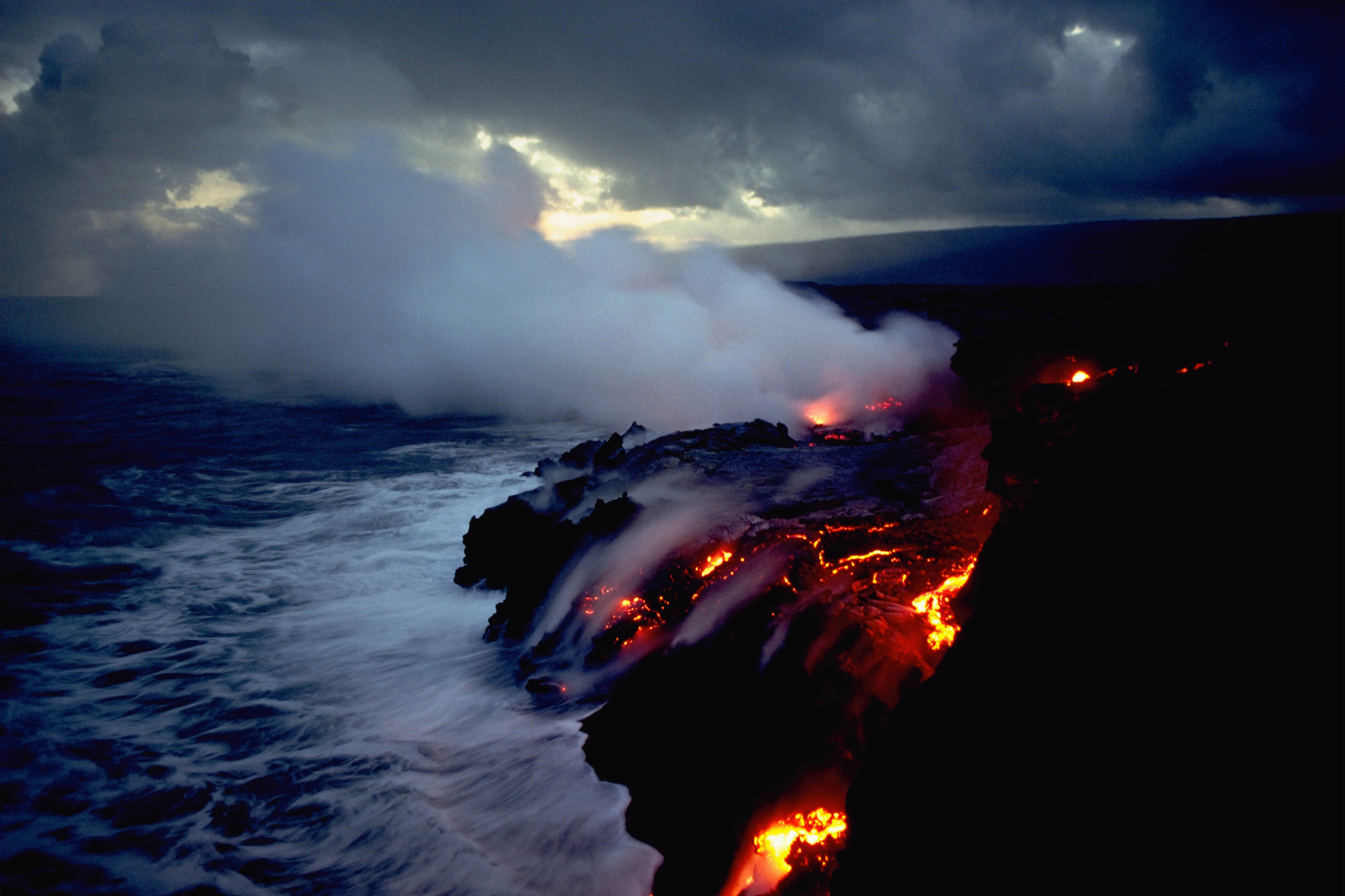 3072x2048 fire volcanoes lava volcano eruption HD Wallpaper - General (#453854)