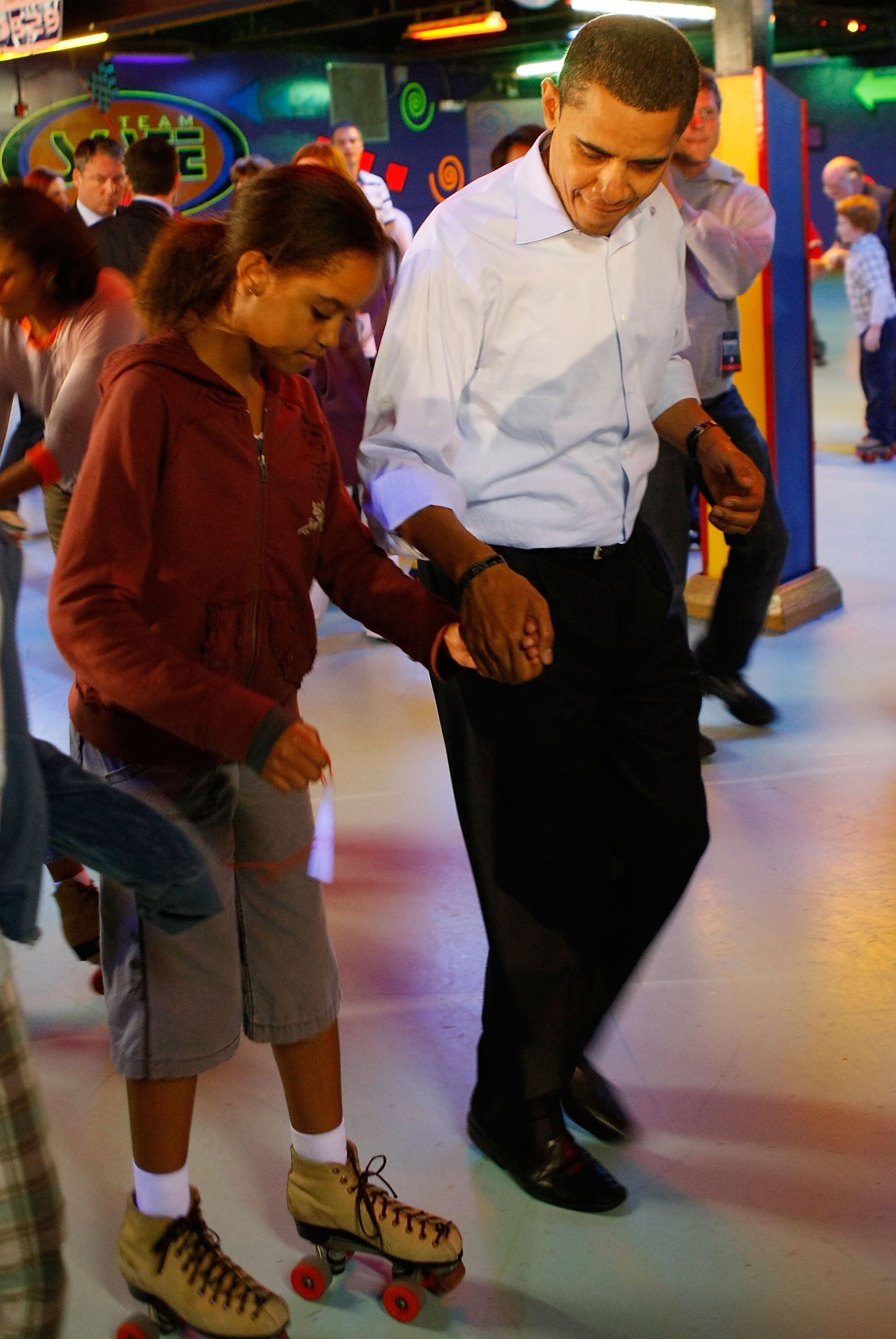 2008x3000 Obama Family Photos Through the Years - Our Favorite Pictures of the Obamas
