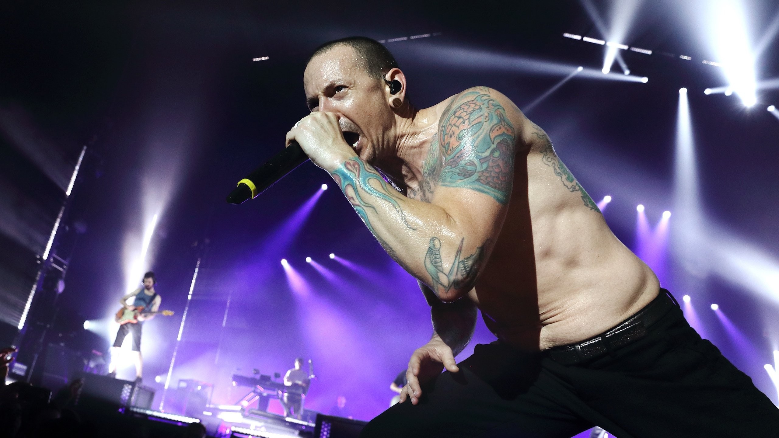 2560x1440 Death Of Linkin Park's Chester Bennington Confirmed As Suicide - Music Feeds