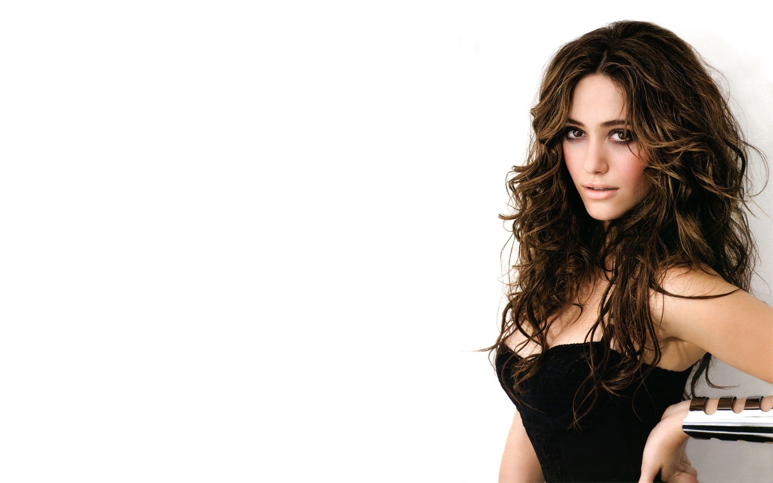 2560x1600 Emmy rossum Country Girl Images.