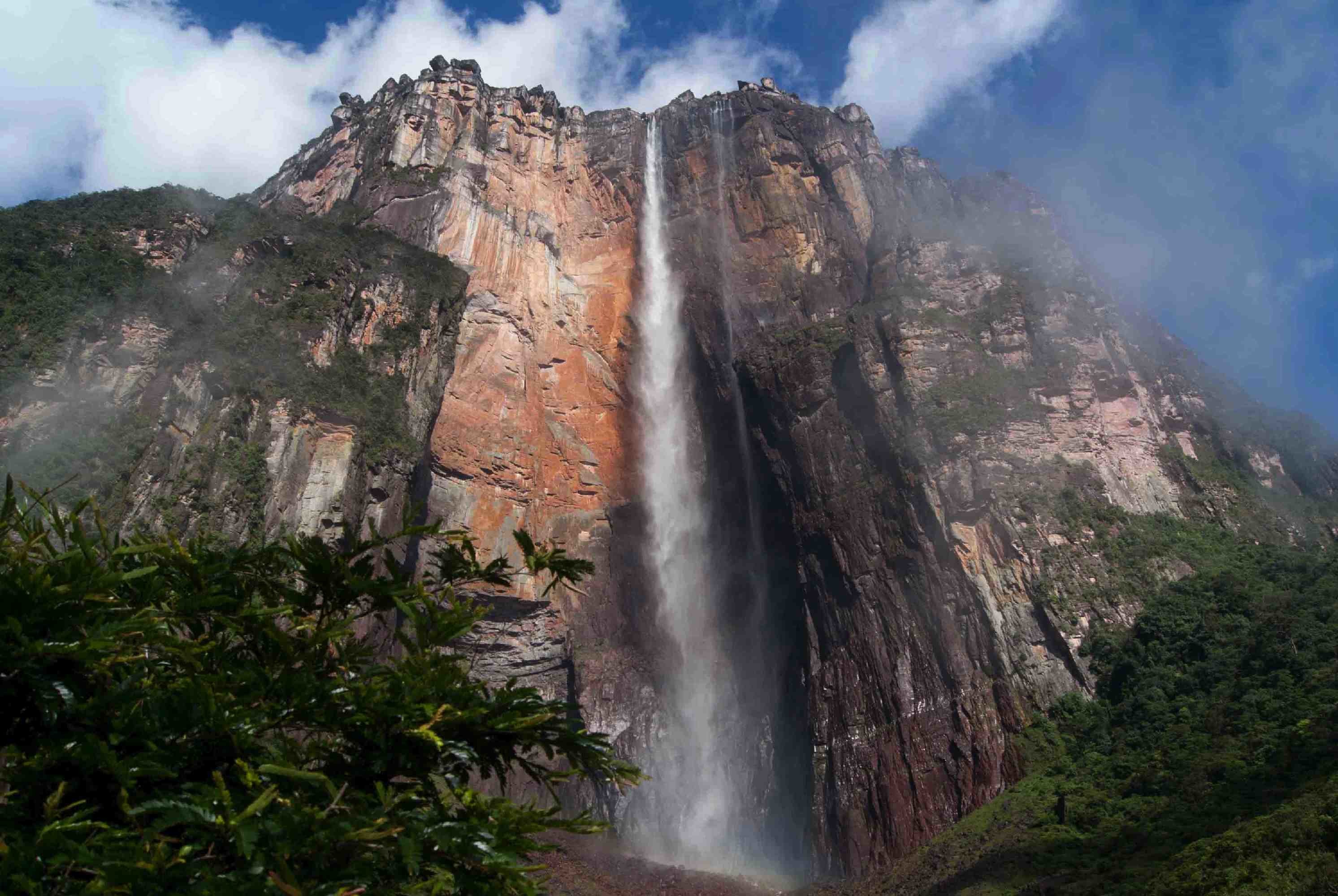 2985x1999 Swackett Fun Fact: With a height of 979 m ft) and a plunge of 807 m ft),  Angel Falls in Venezuela is the world's highest uninterrupted waterfall.