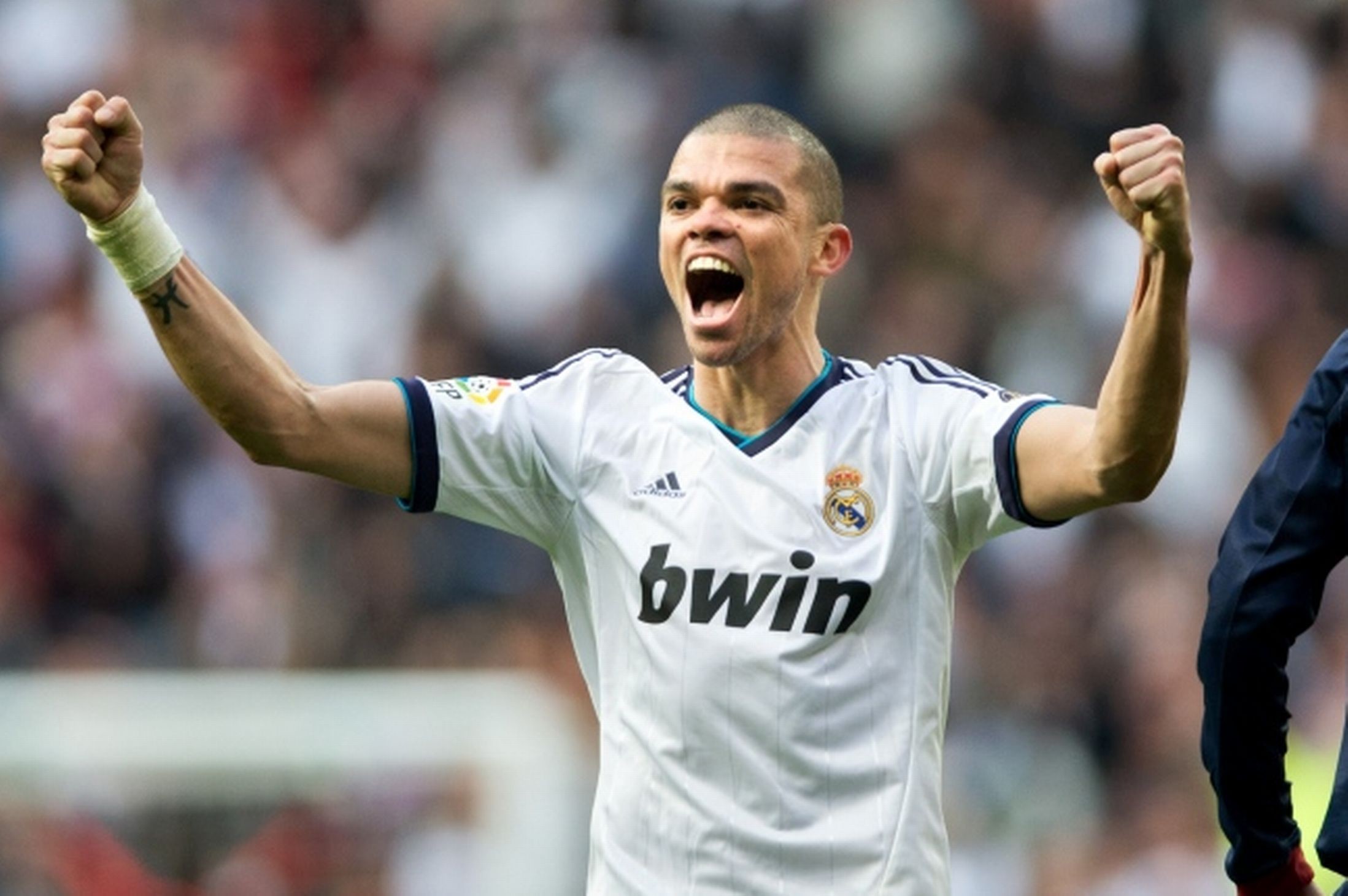 2197x1461 Pepe set to sign contract extension with Real Madrid until June 2018 -  World Soccer Talk