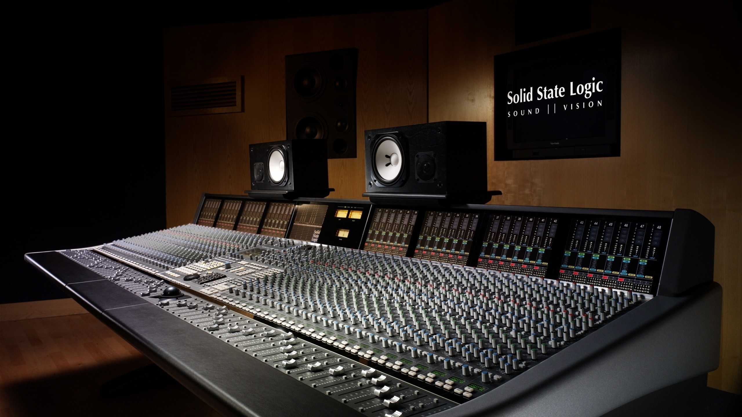 2560x1440  Wallpaper sound recording, studio, equipment