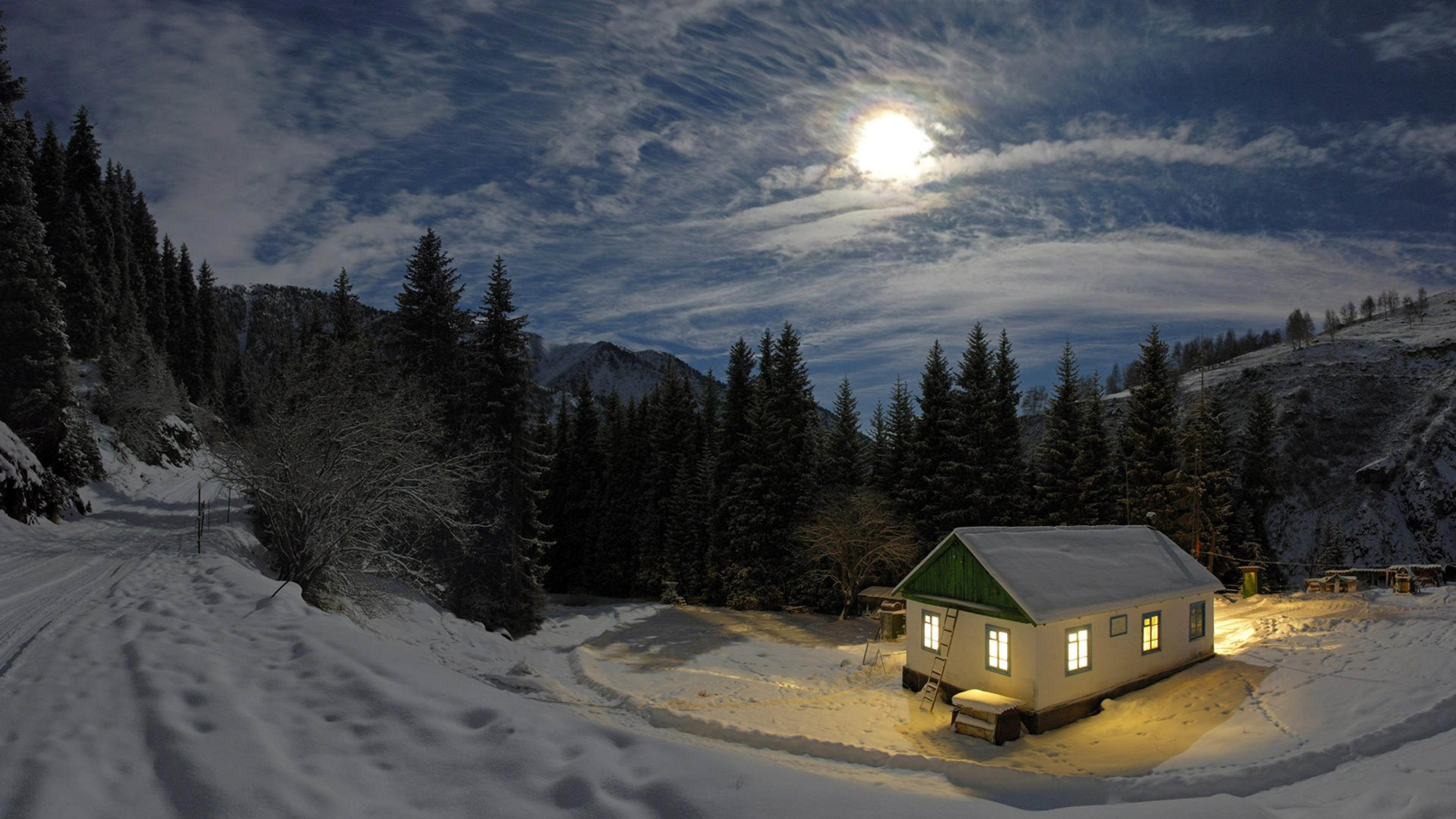3840x2160 House in Winter Night  wallpaper