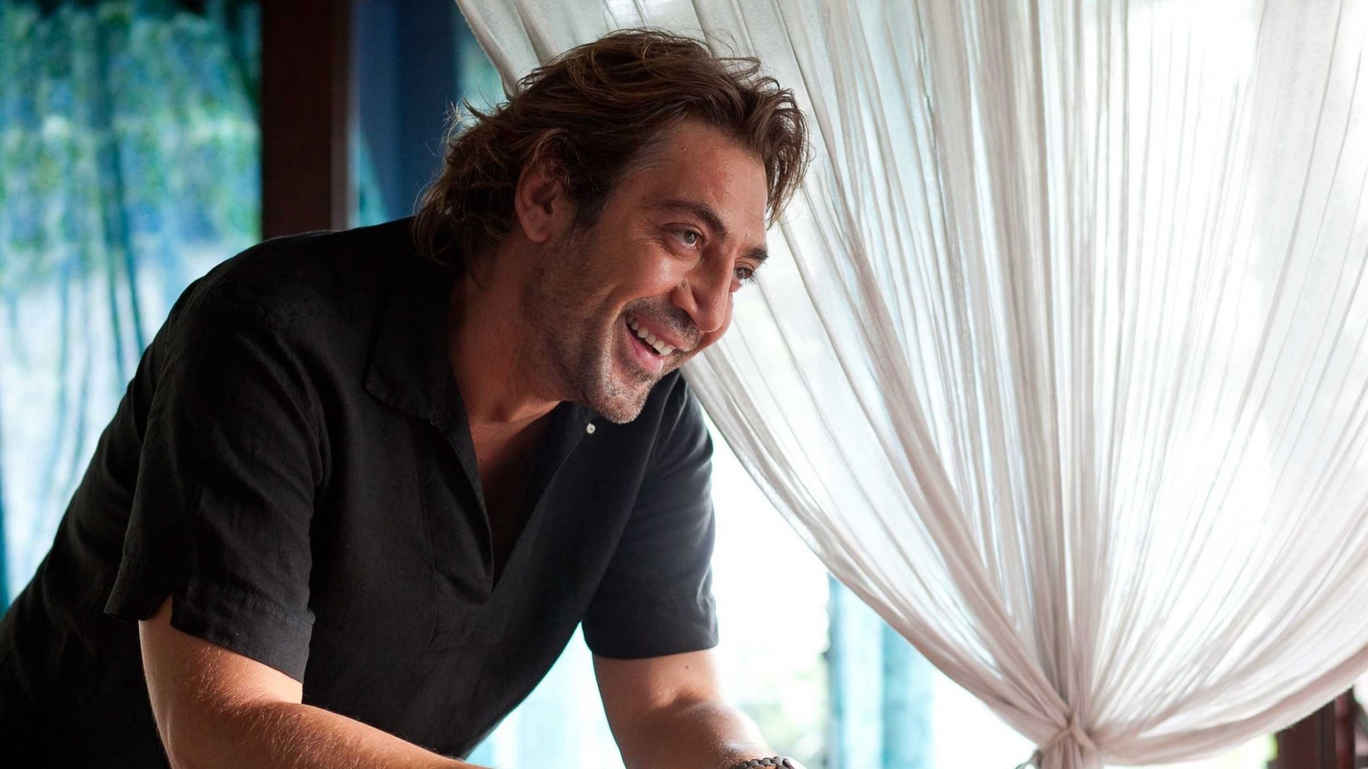 1920x1080 javier bardem smile curly t-shirt actor ...