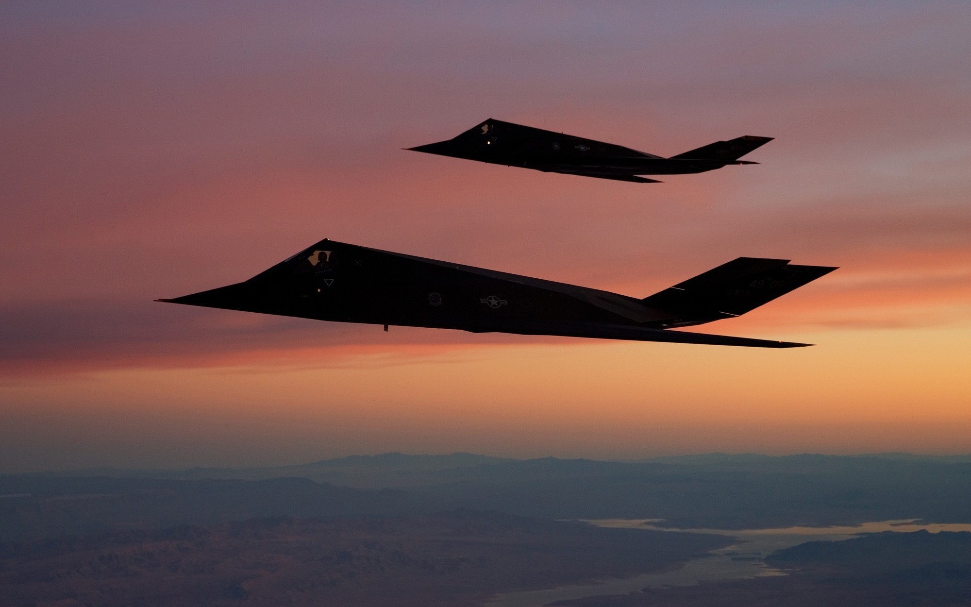 2000x1250 F 117 Nighthawk, Aircraft, Stealth, Military Aircraft, Sunset, US Air  Force, Strategic Bomber Wallpapers HD / Desktop and Mobile Backgrounds