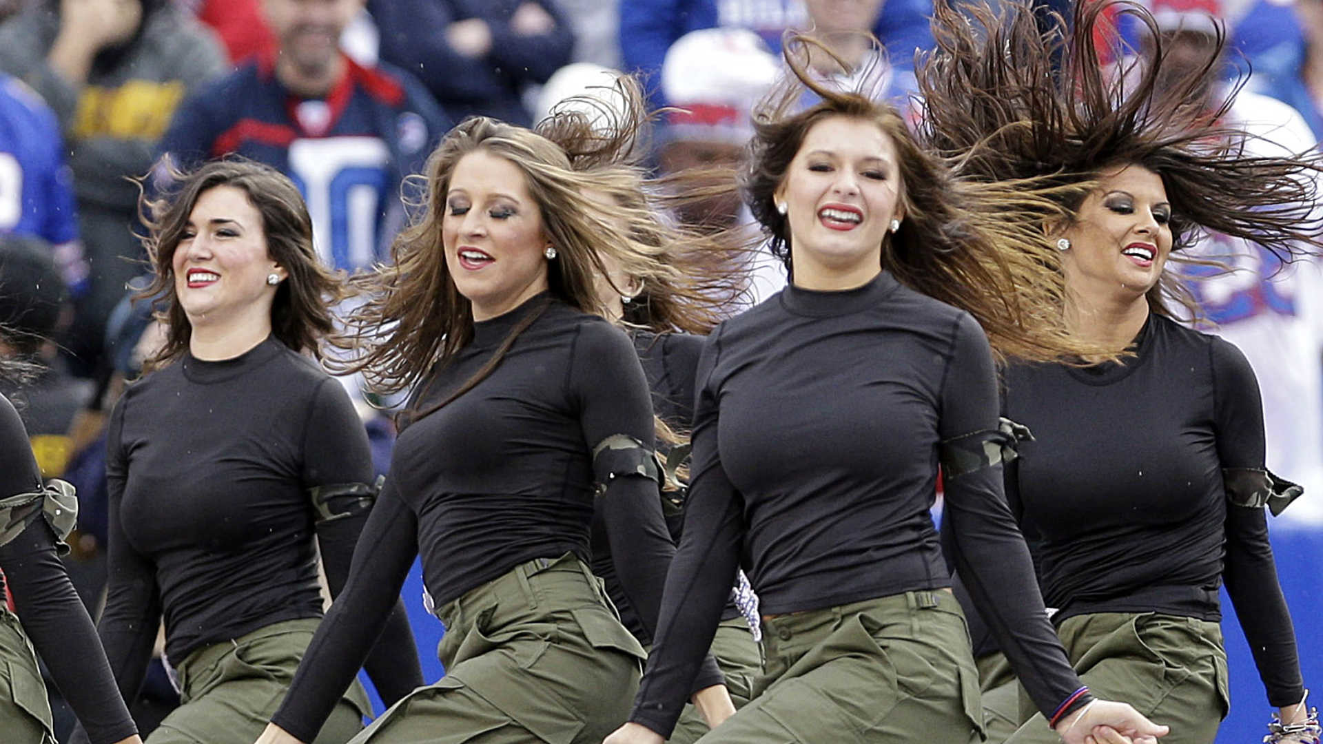 1920x1080 NFL cheerleaders bring in money, but barely paid any