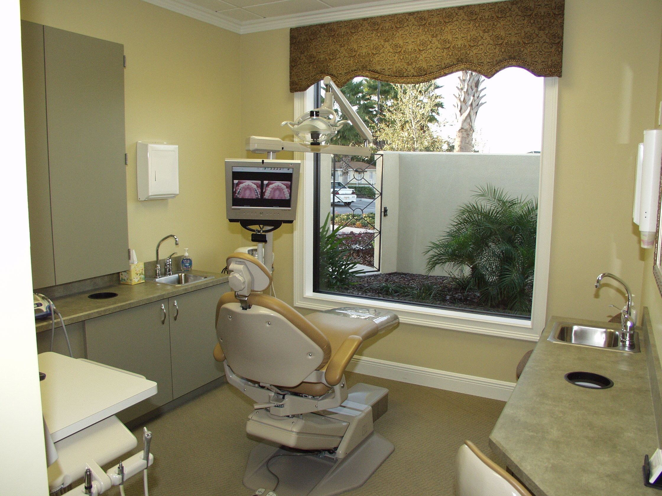 2240x1680 Dental Office Designs Dentists HD Wallpaper Pictures Top dental office .