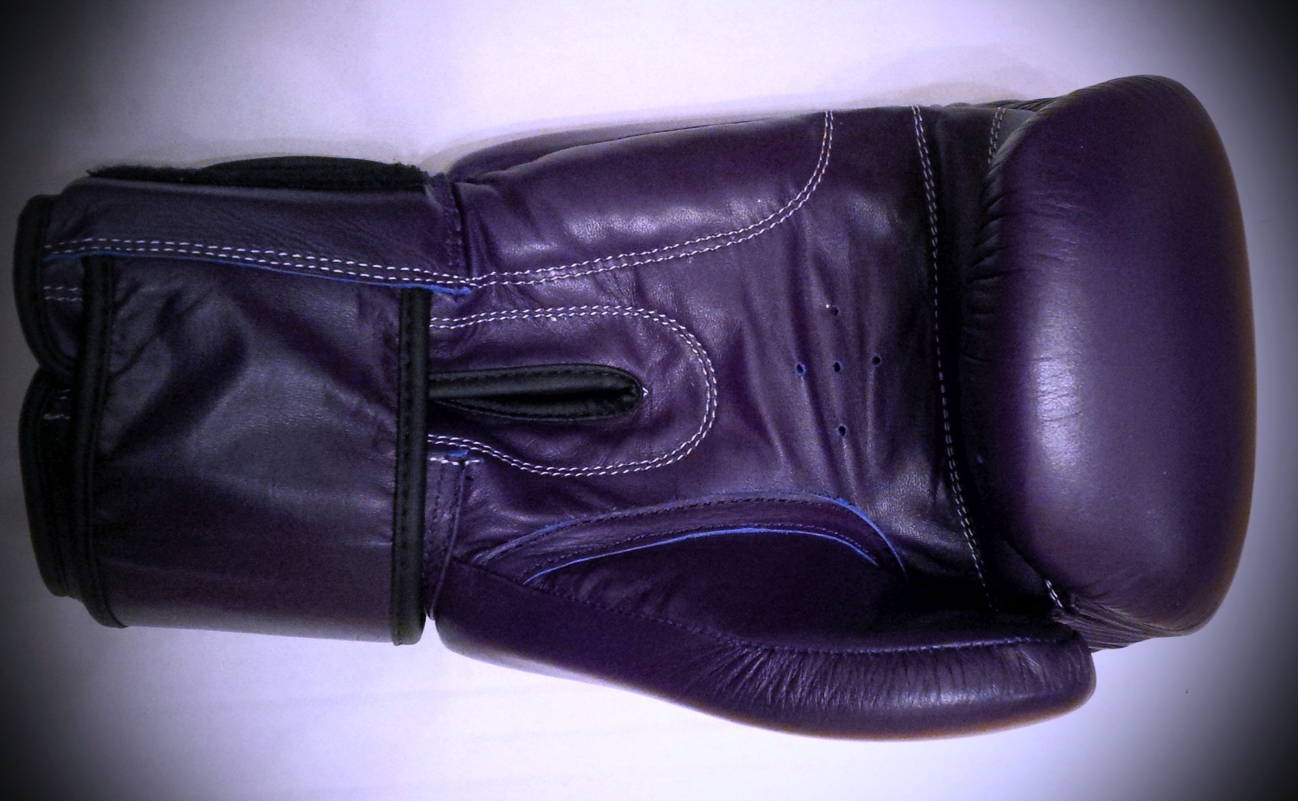2652x1636 Boxing Gloves 4k