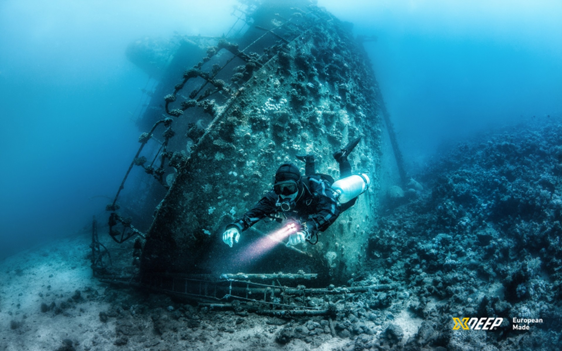 1920x1200 Scuba Wallpaper – Sidemount diver with STEALTH 2.0 REC Setup diving on  Giannis D wreck, Red Sea, Egypt – XDEEP