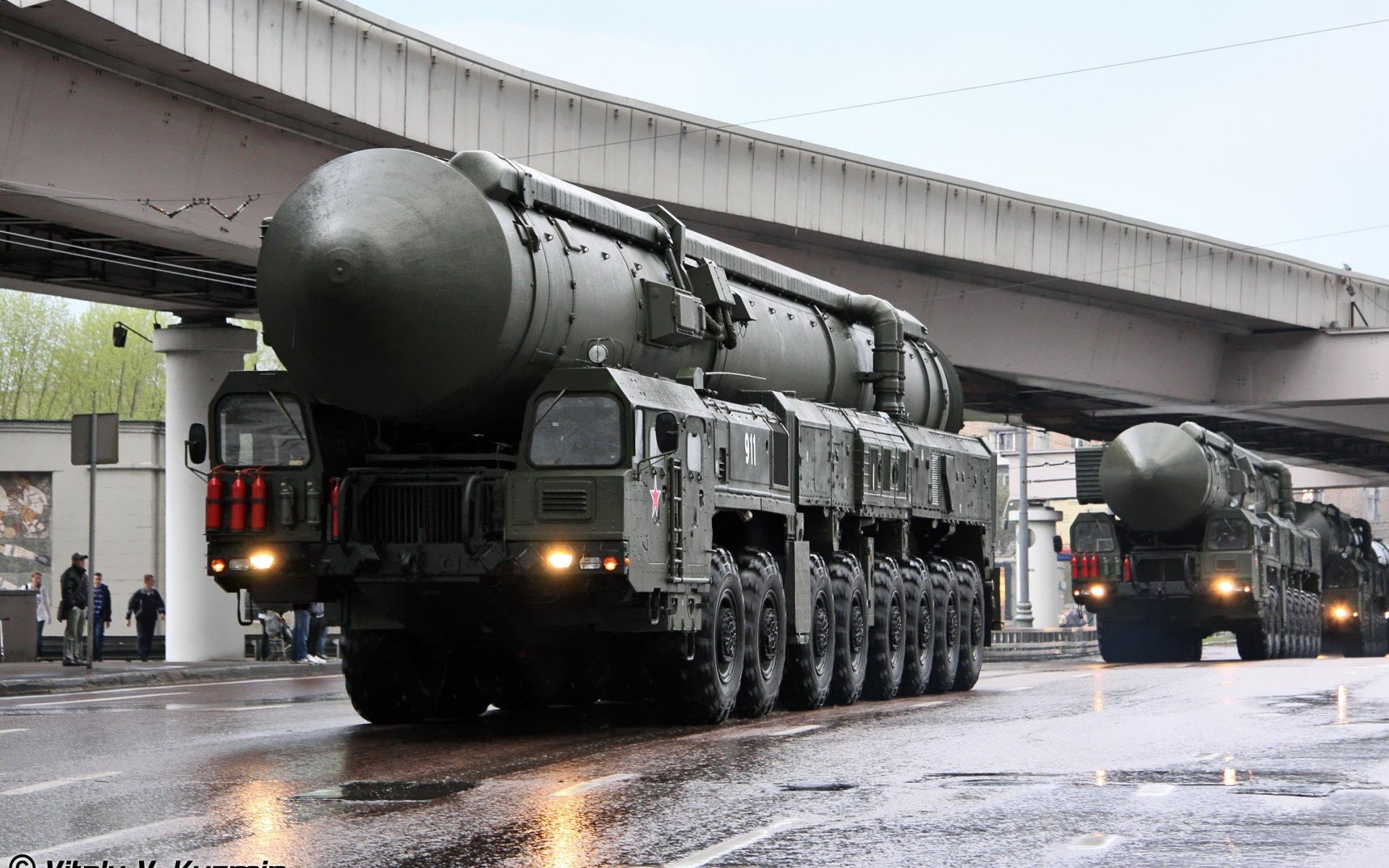 1920x1200 Russian Military Parade Missile Wallpaper
