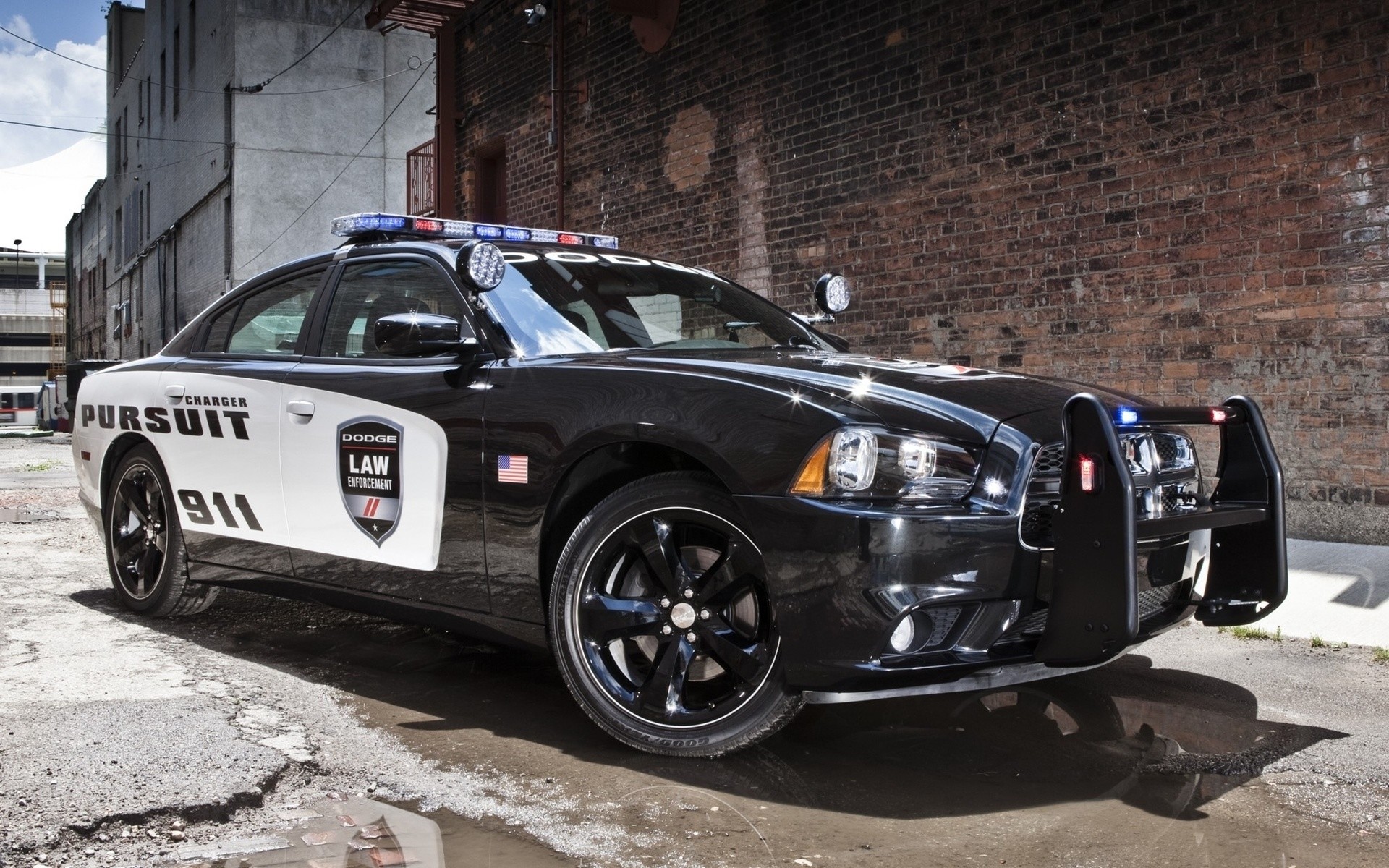 1920x1200 Cool Police Cars Wallpaper