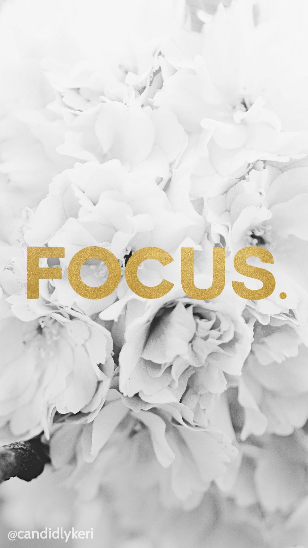 1080x1920 Focus-gold-foil-with-black-and-white-flowers-