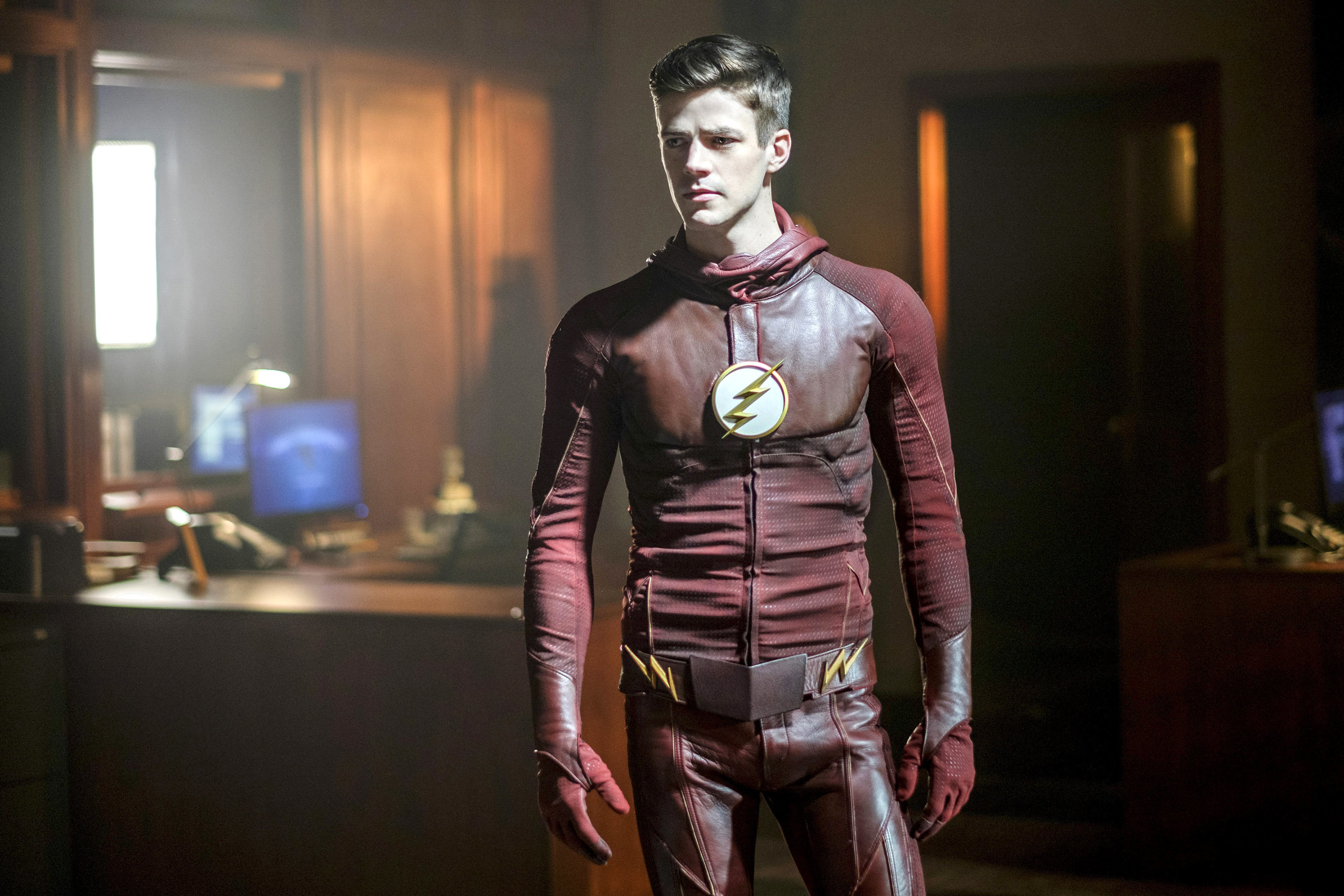 2700x1800 Barry Allen The Flash 2017