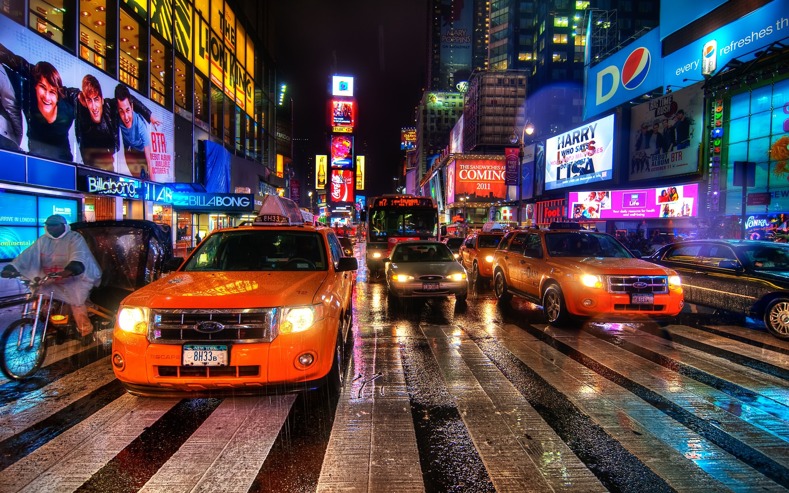 2560x1600 new york night taxi