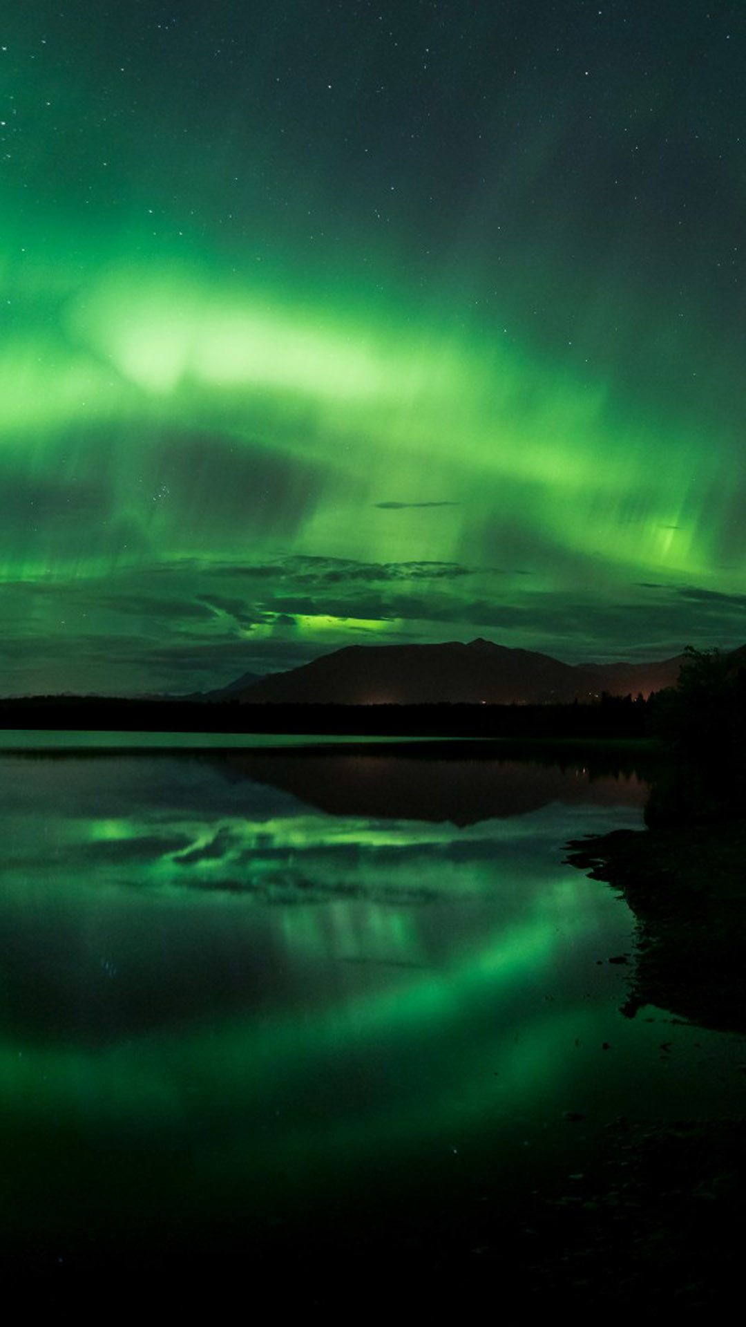 1080x1920 Aurora Borealis Northern Lights Panorama Alaska