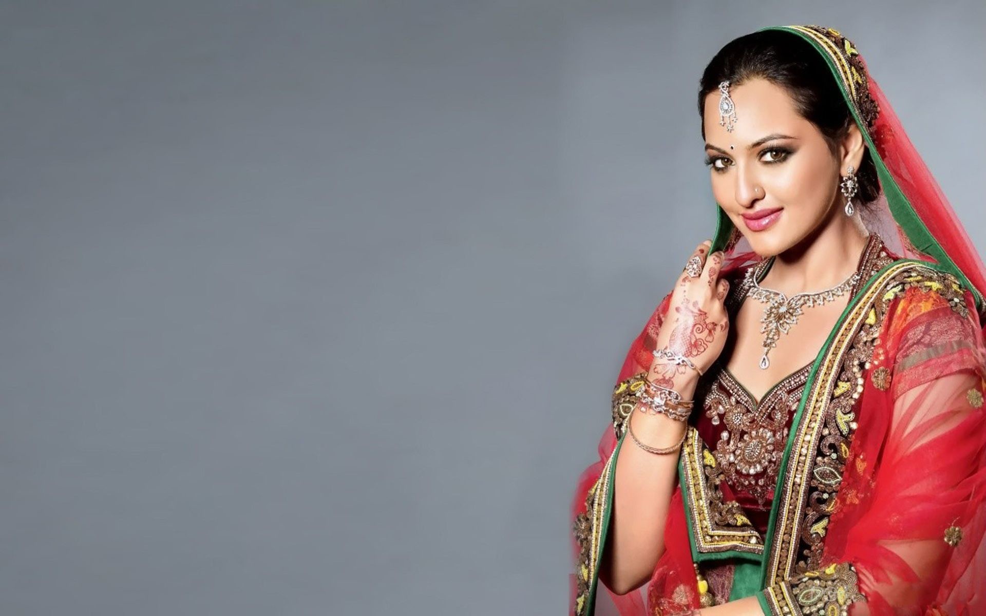 1920x1200 Bollywood Actress Pics For Desktop